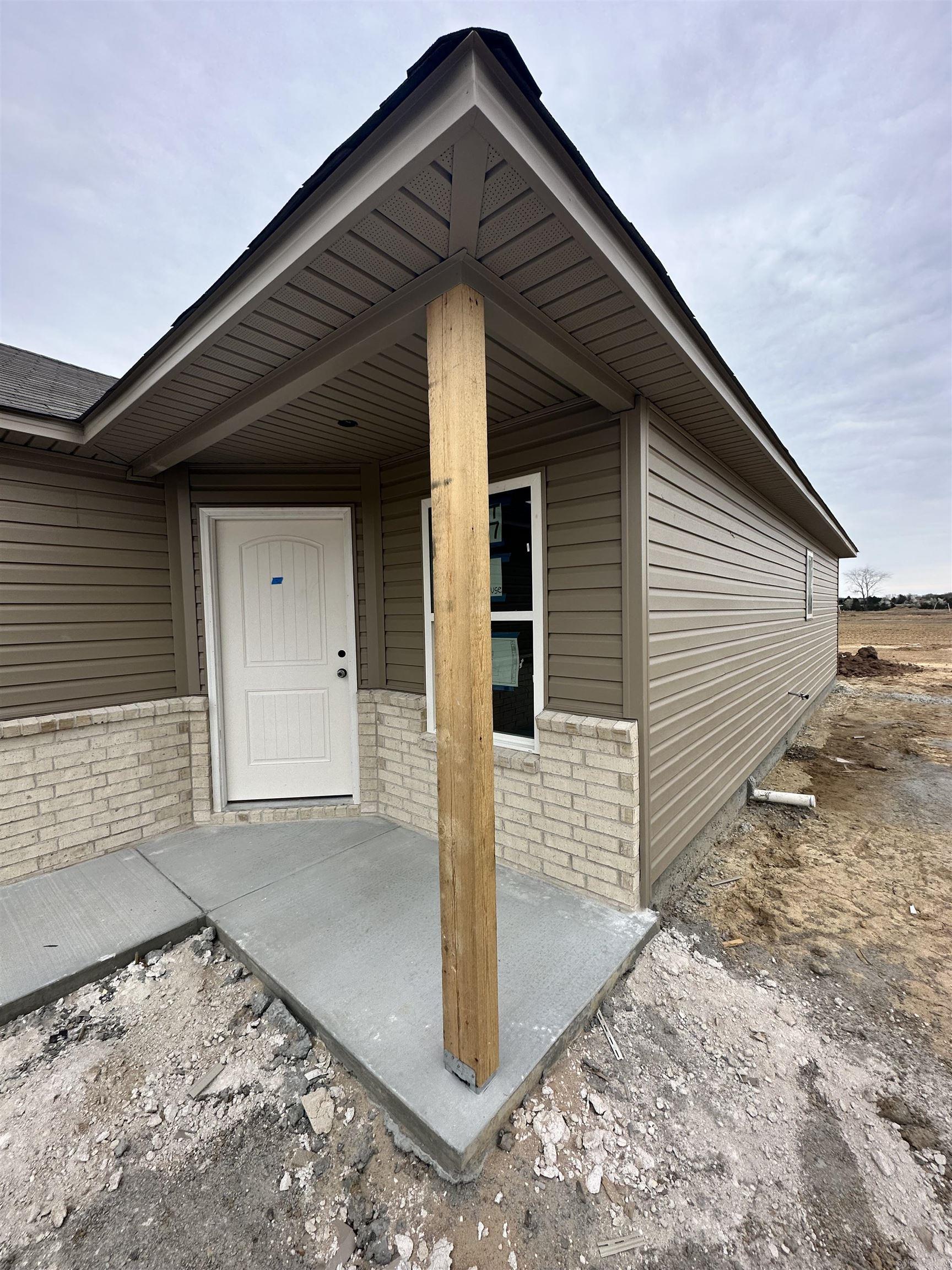 14 Farmhouse Circle