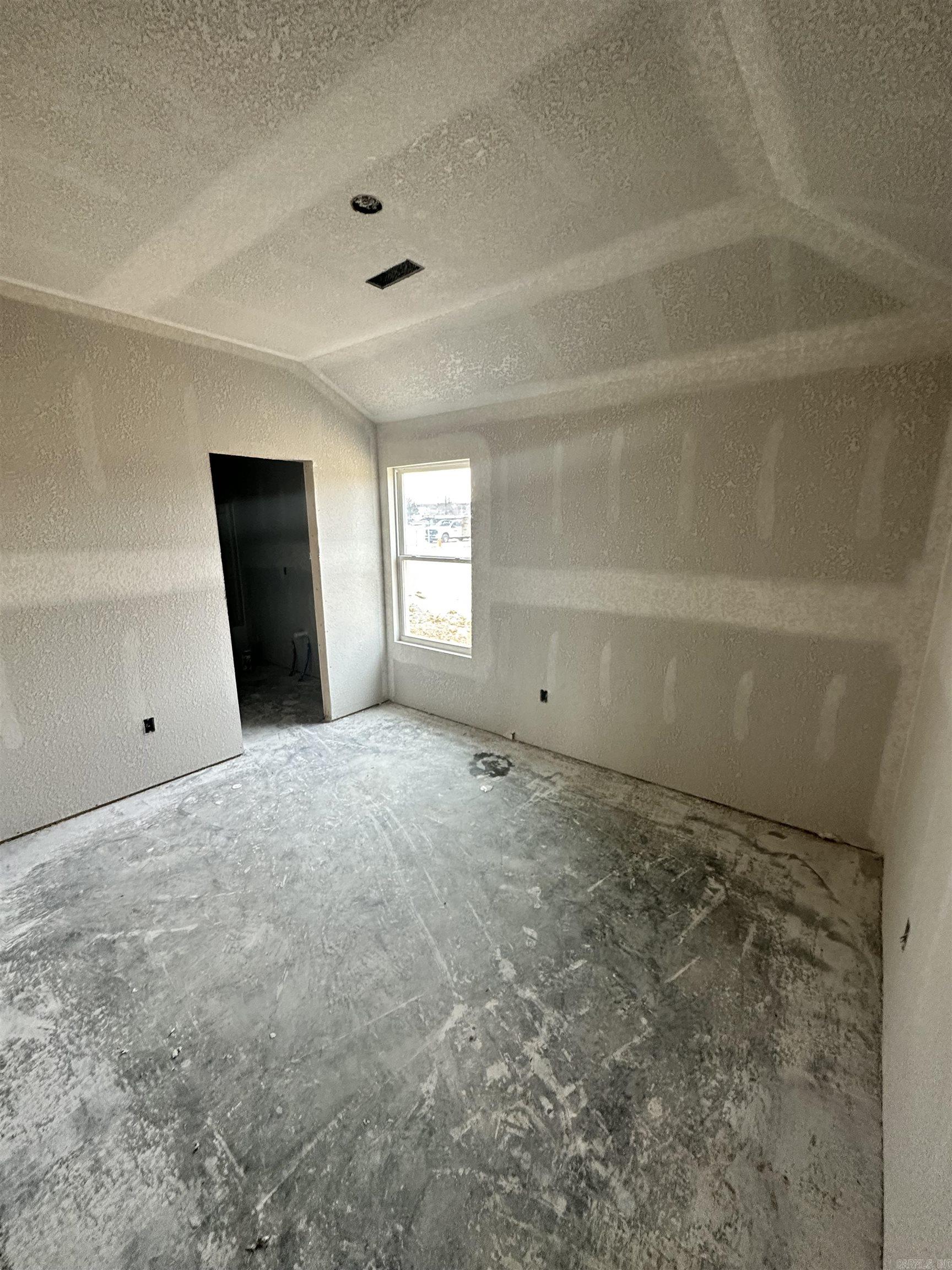 14 Farmhouse Circle