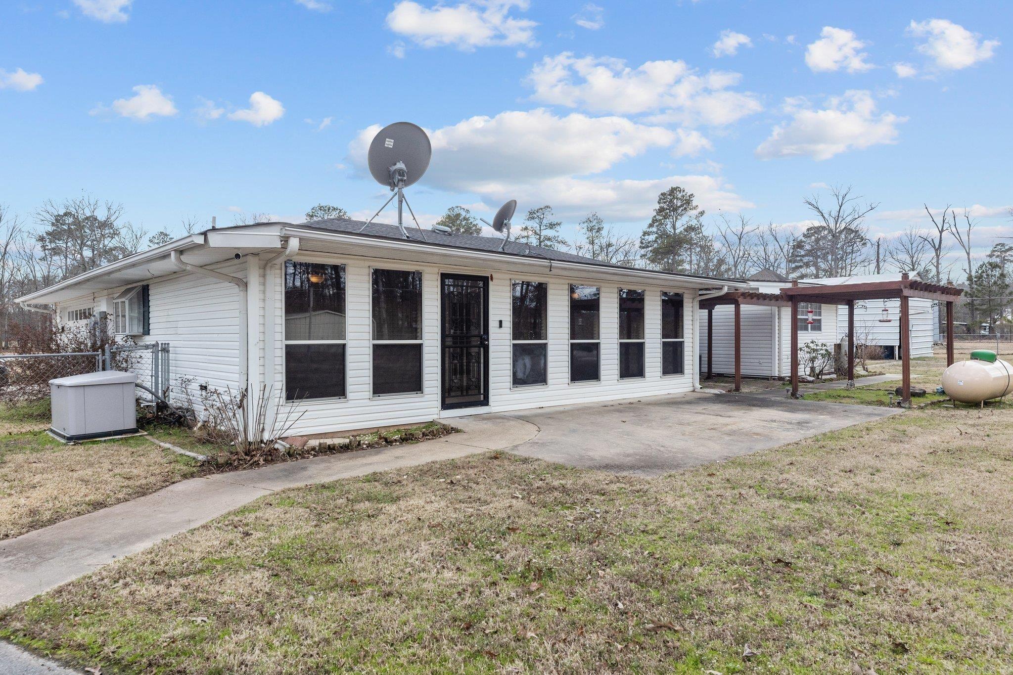 4601 N Rockwood Drive