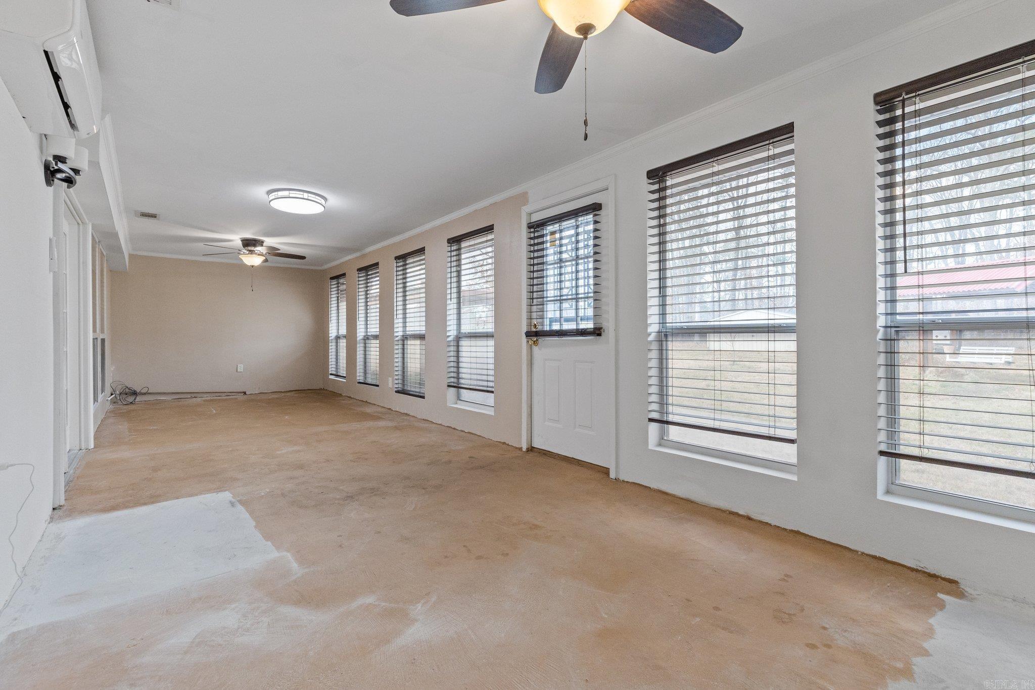 4601 N Rockwood Drive