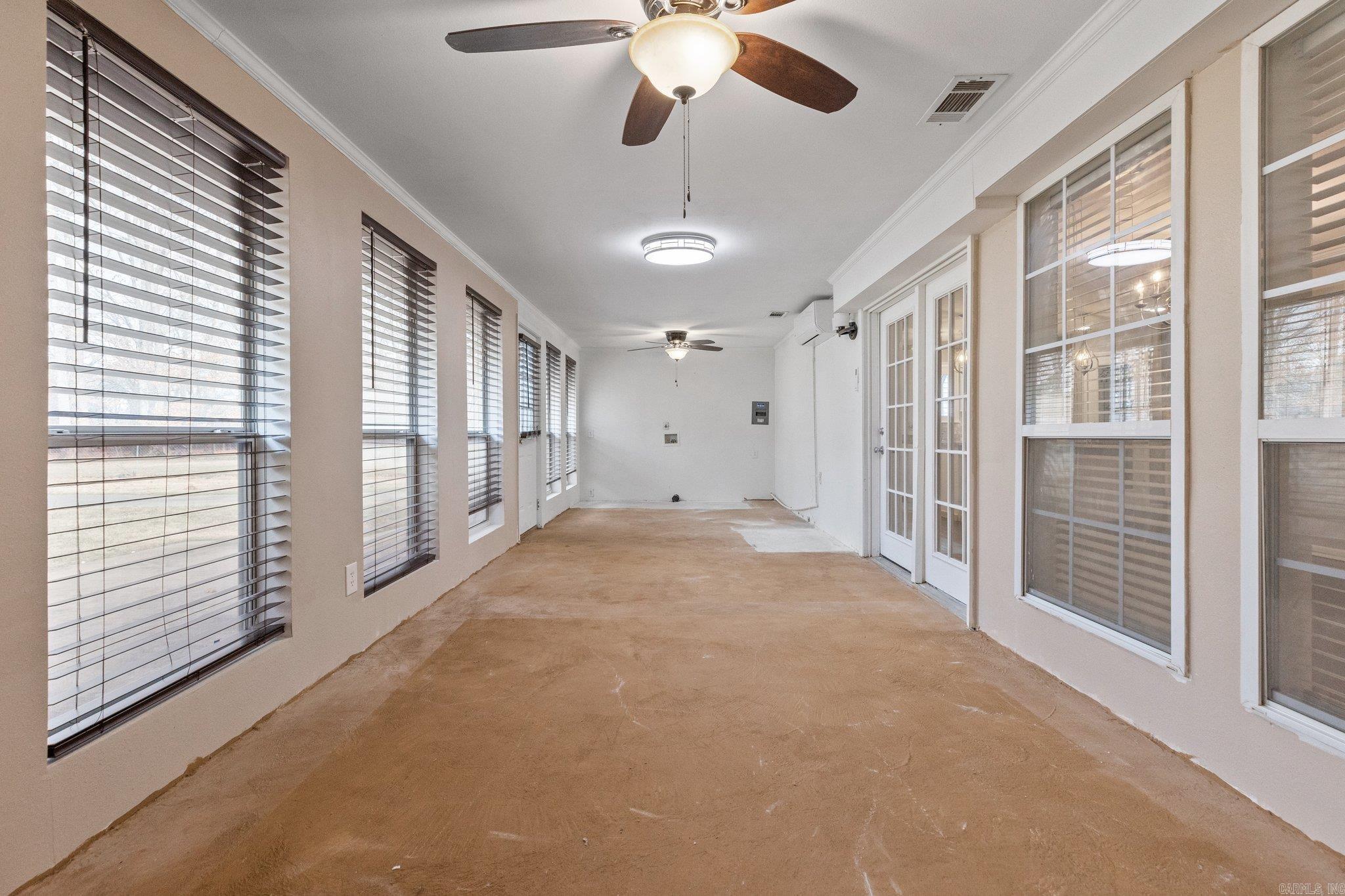 4601 N Rockwood Drive