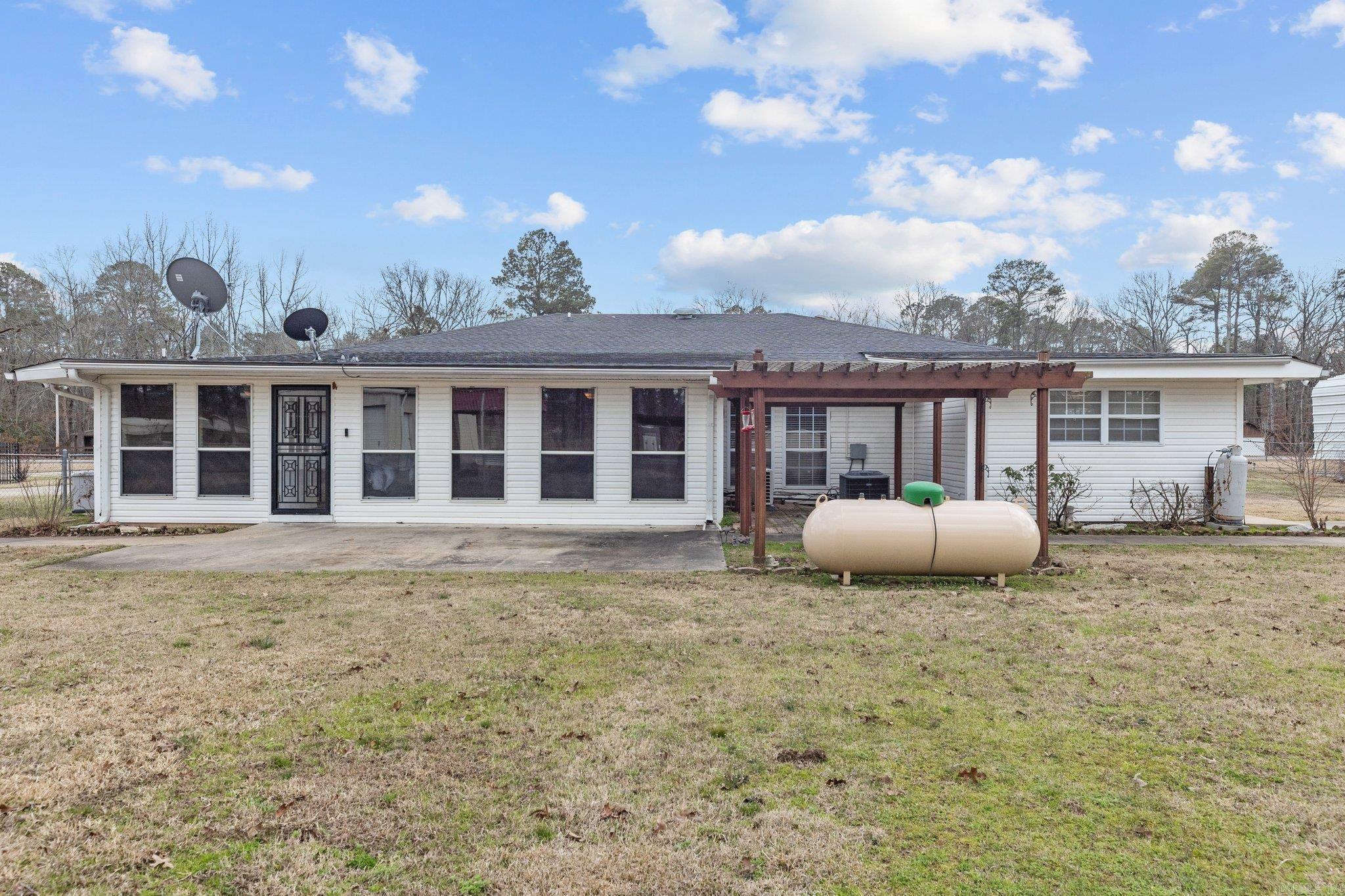 4601 N Rockwood Drive