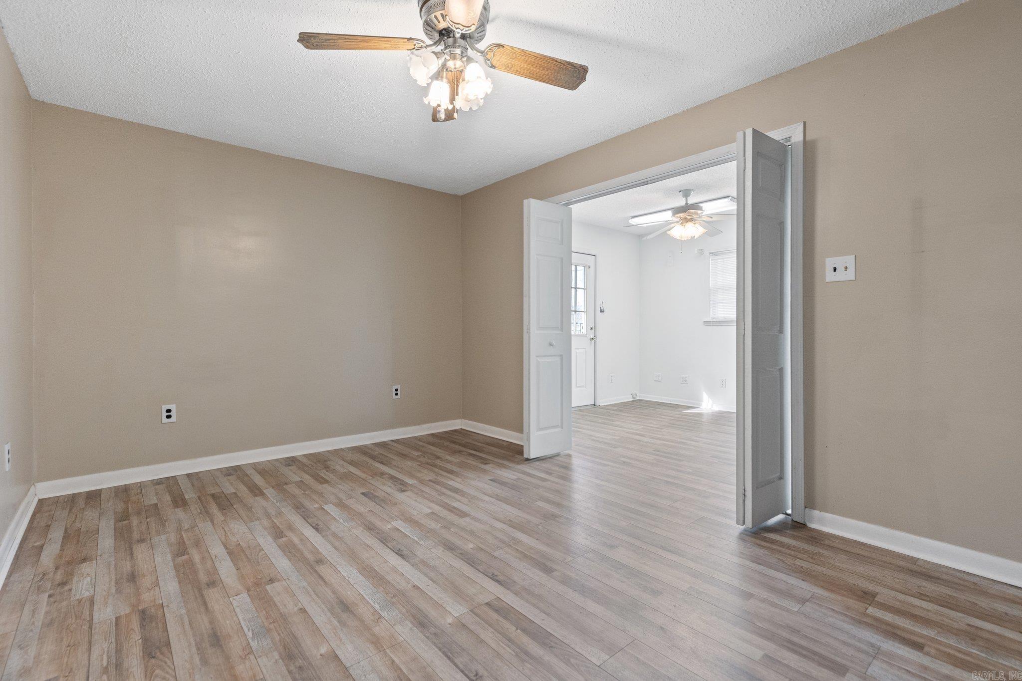 4601 N Rockwood Drive