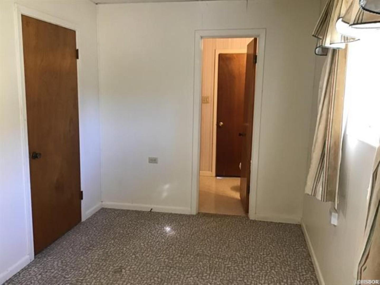 100 Burkwall Loop