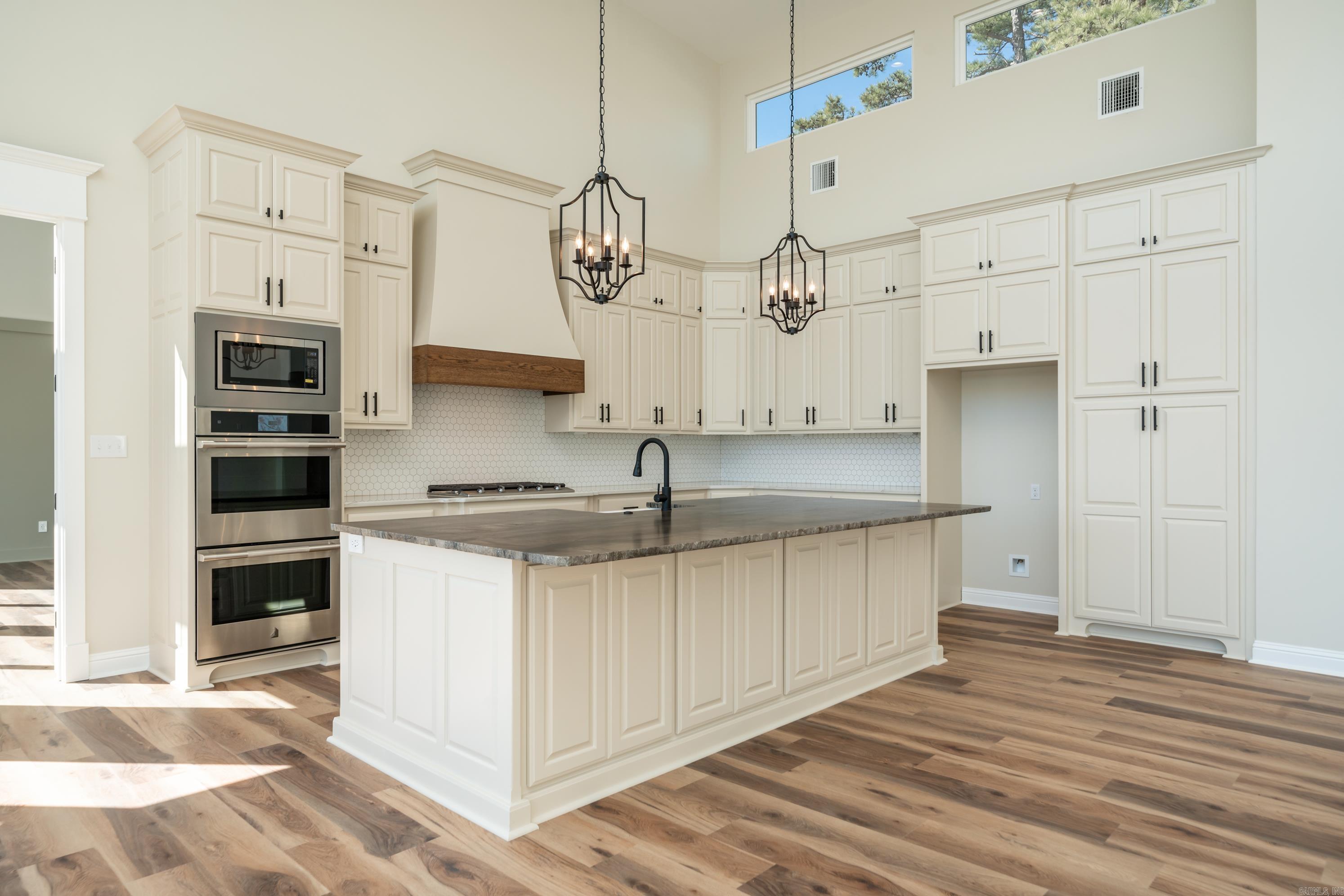 2135 Marion Anderson