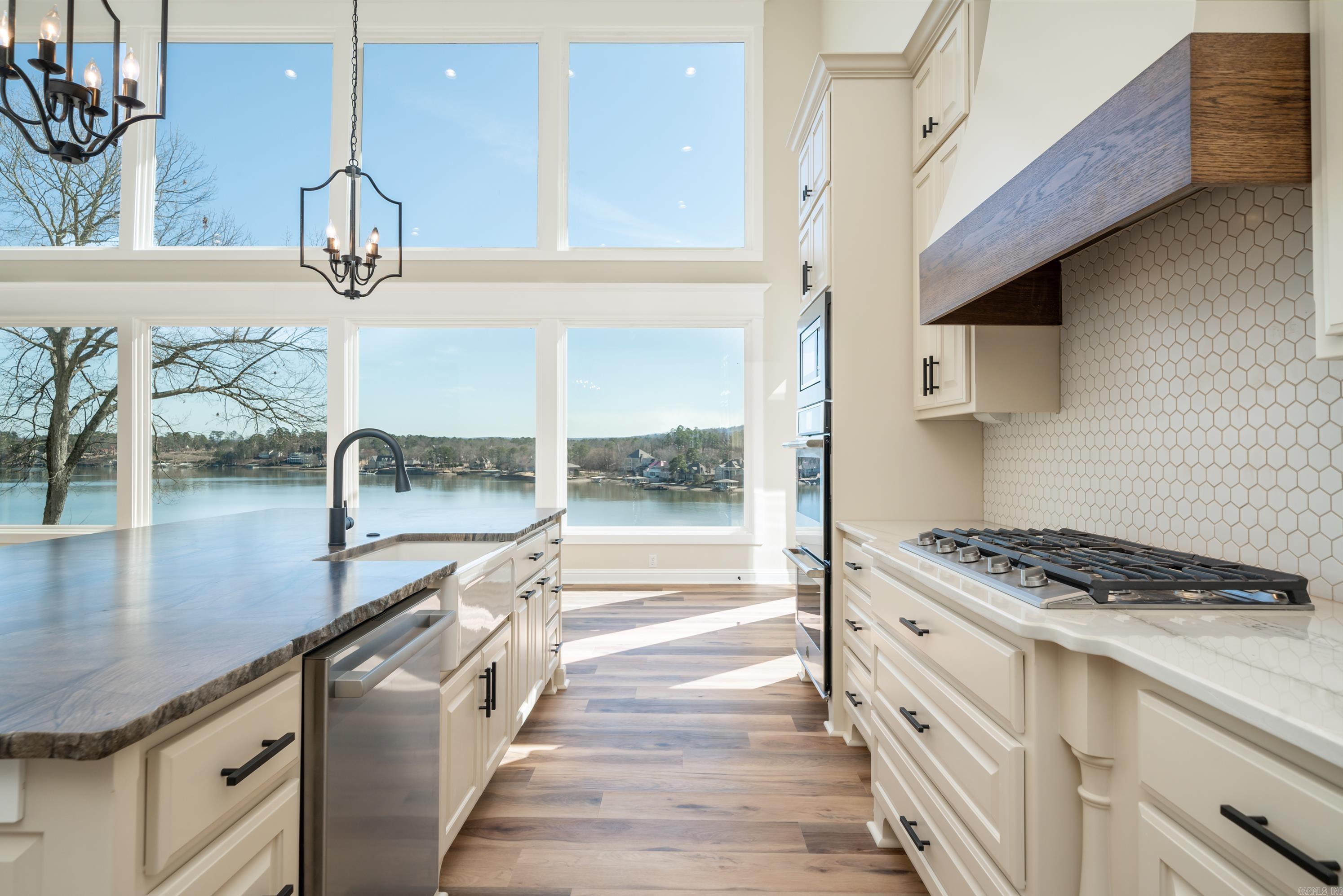 2135 Marion Anderson