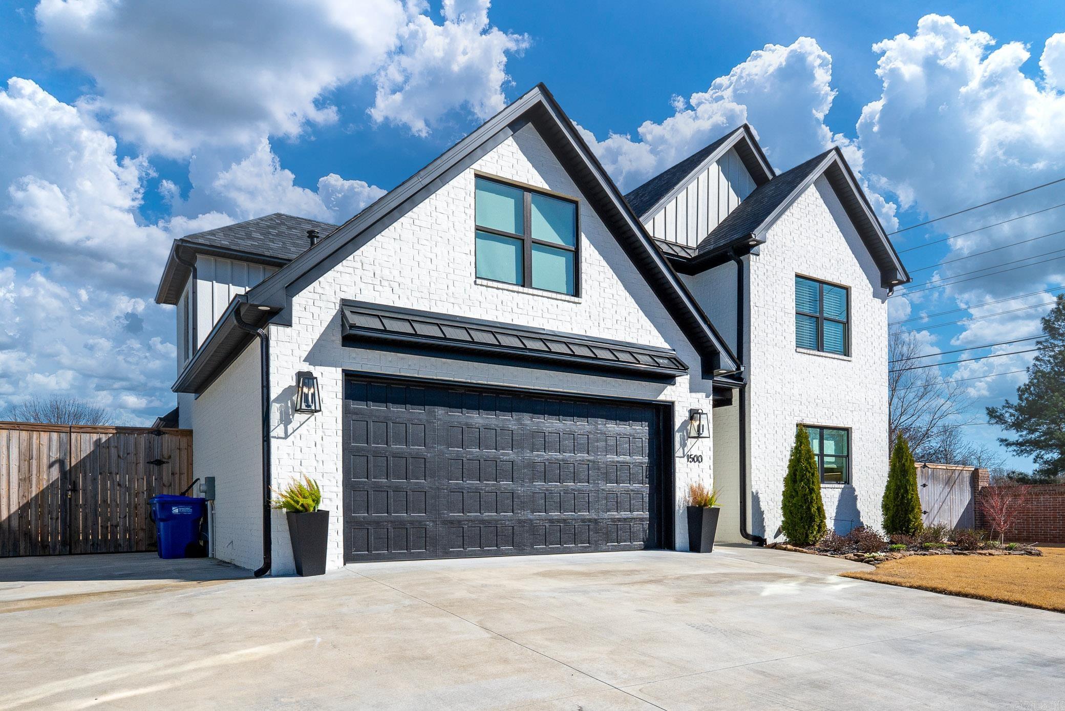 1500 Poteete Drive