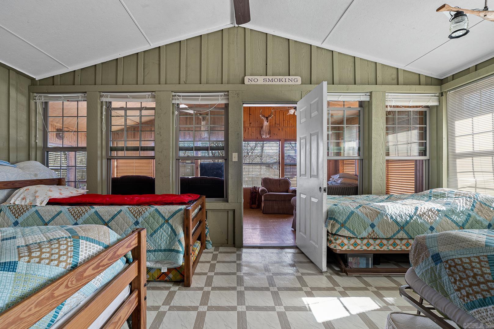 221 Springwood Terrace