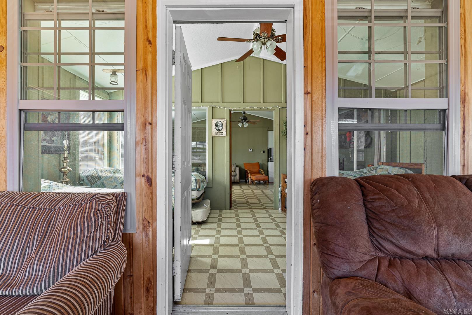 221 Springwood Terrace