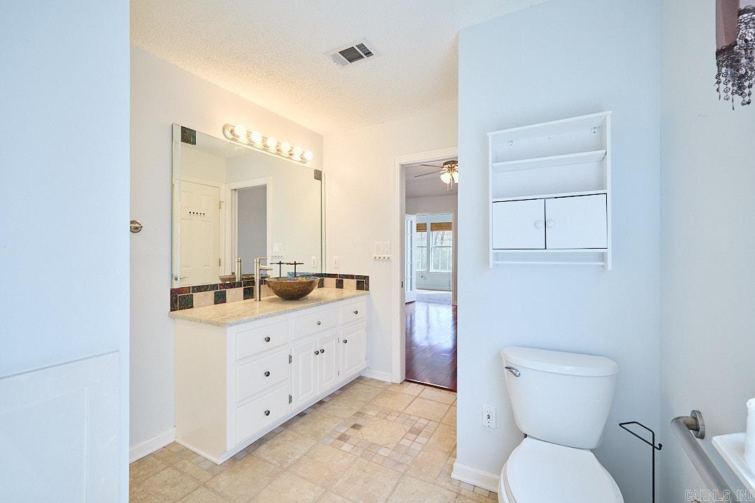 131 Ellis Ct