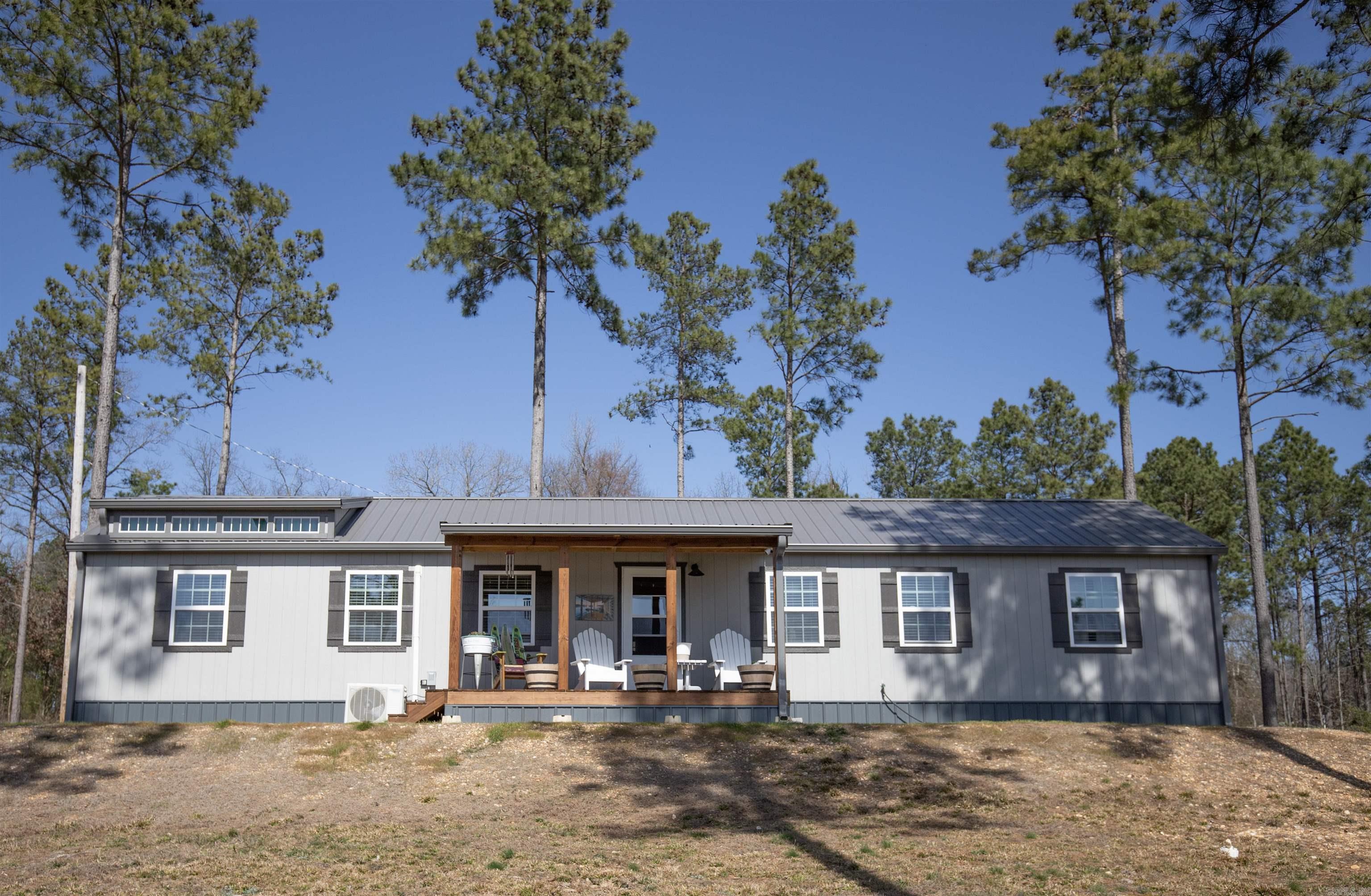 152 Anderson Loop