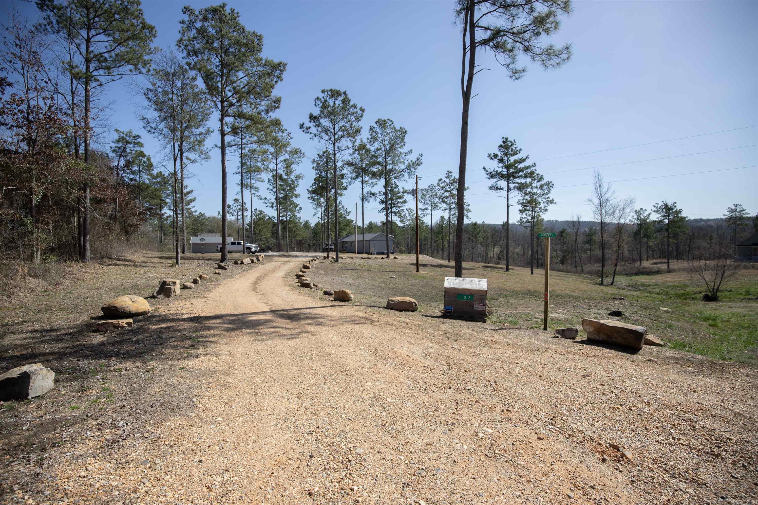 152 Anderson Loop