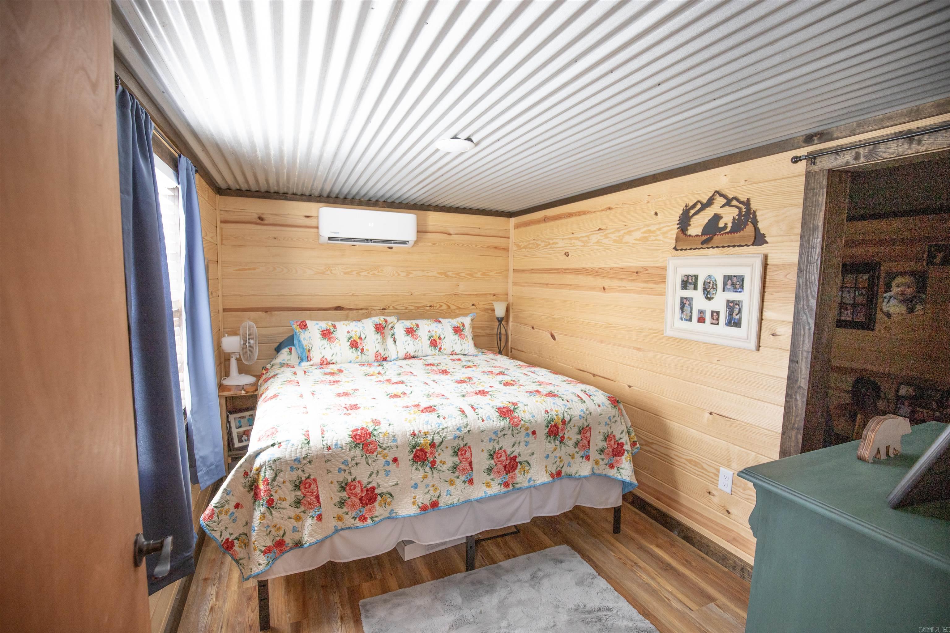 152 Anderson Loop