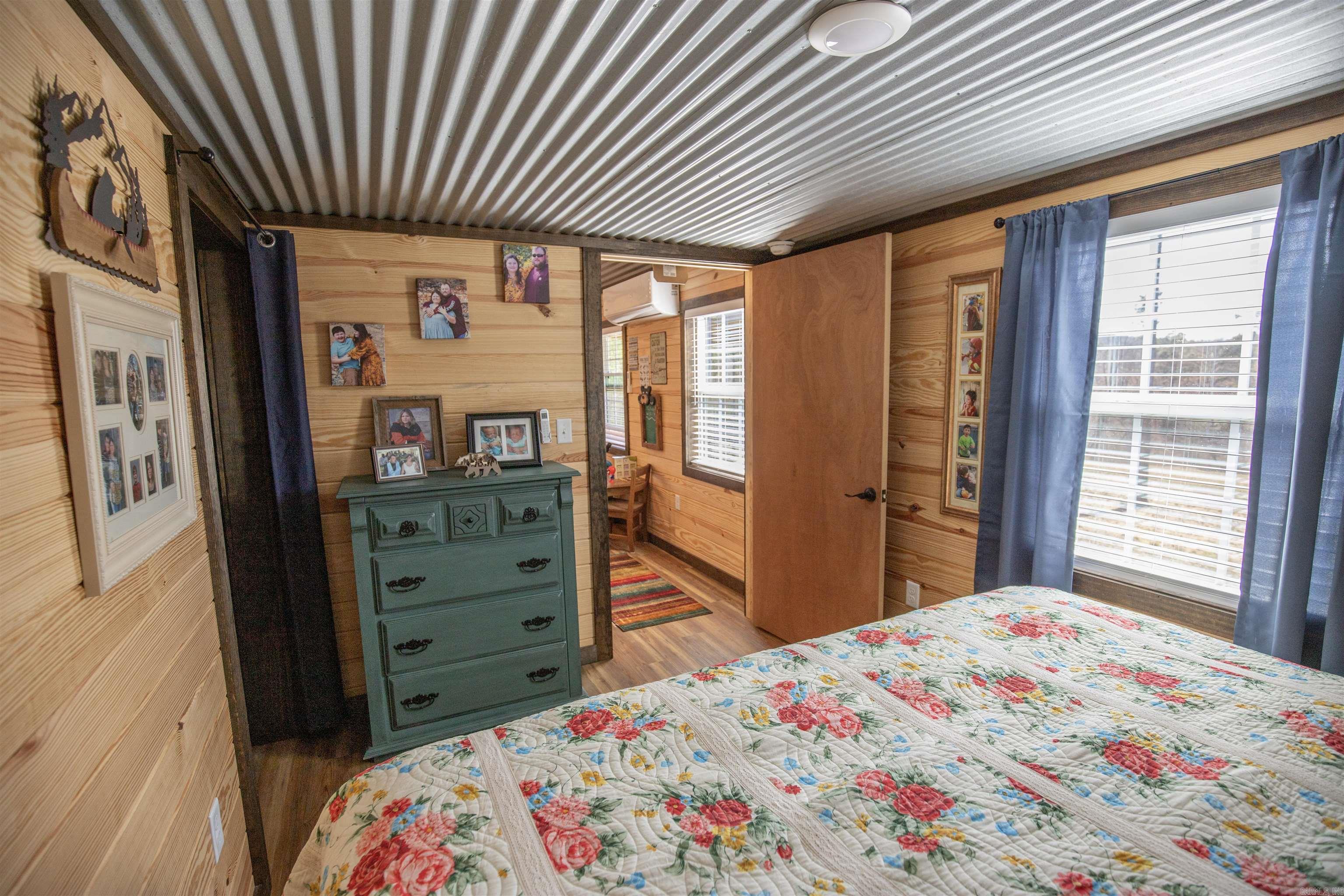 152 Anderson Loop