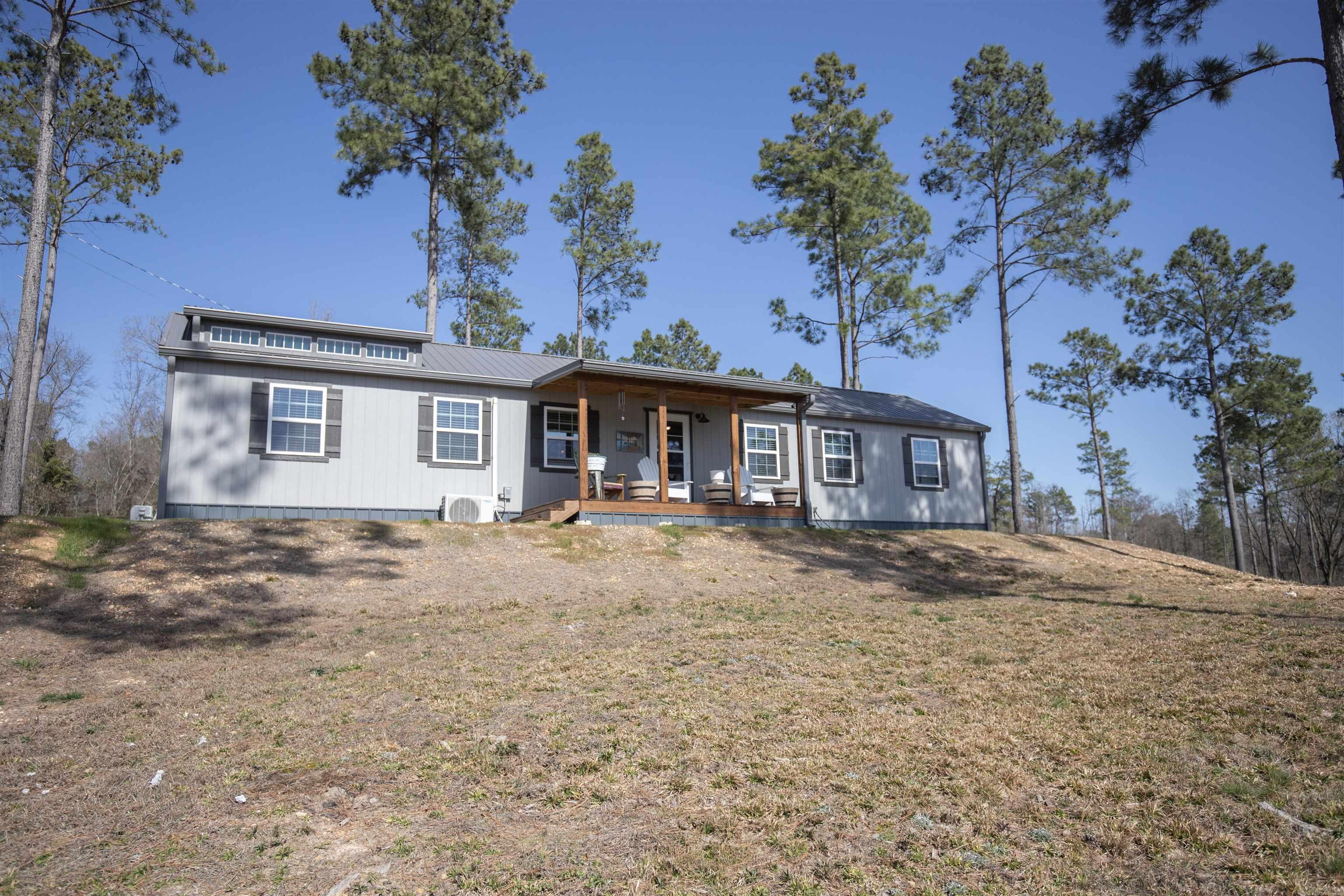 152 Anderson Loop