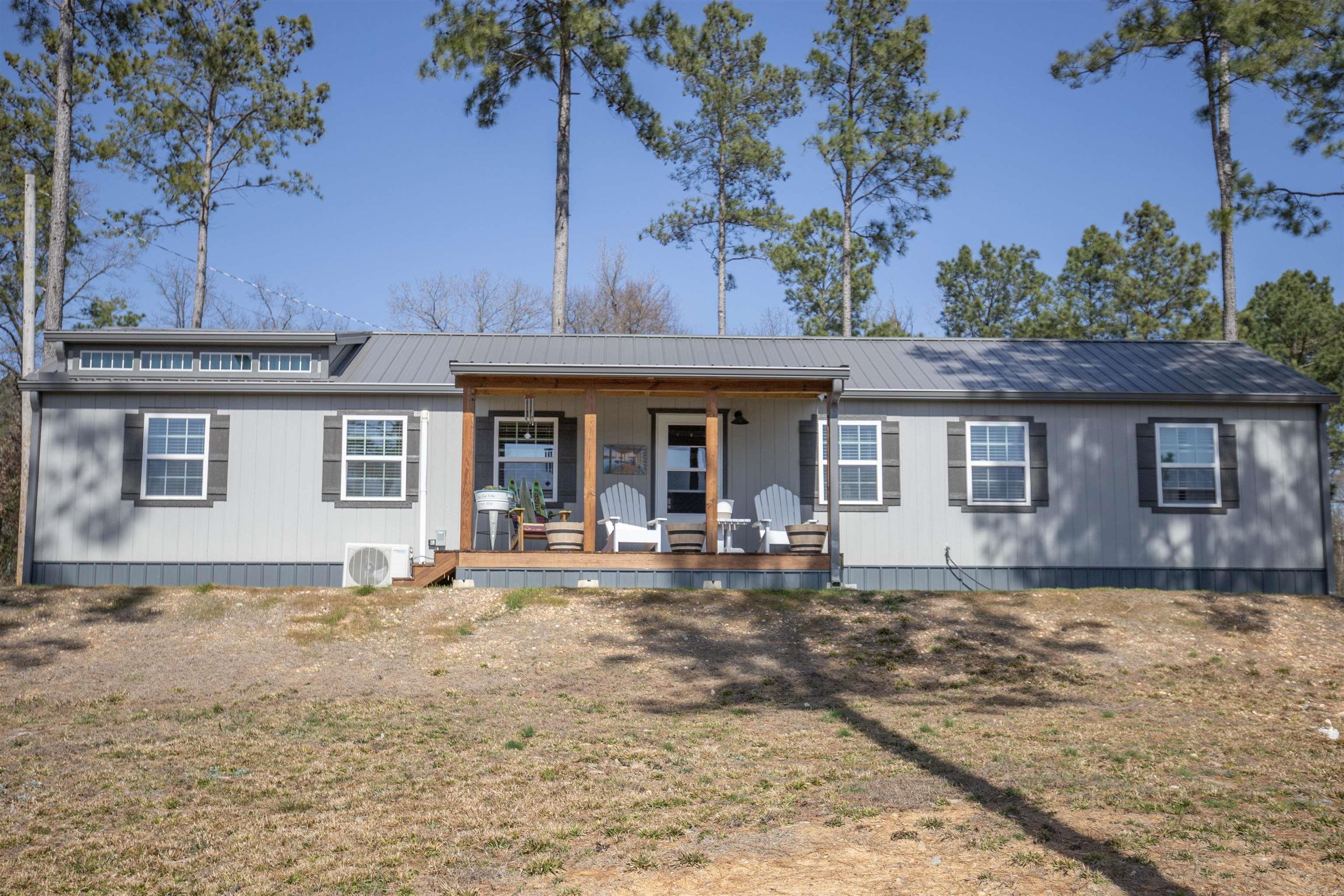 152 Anderson Loop