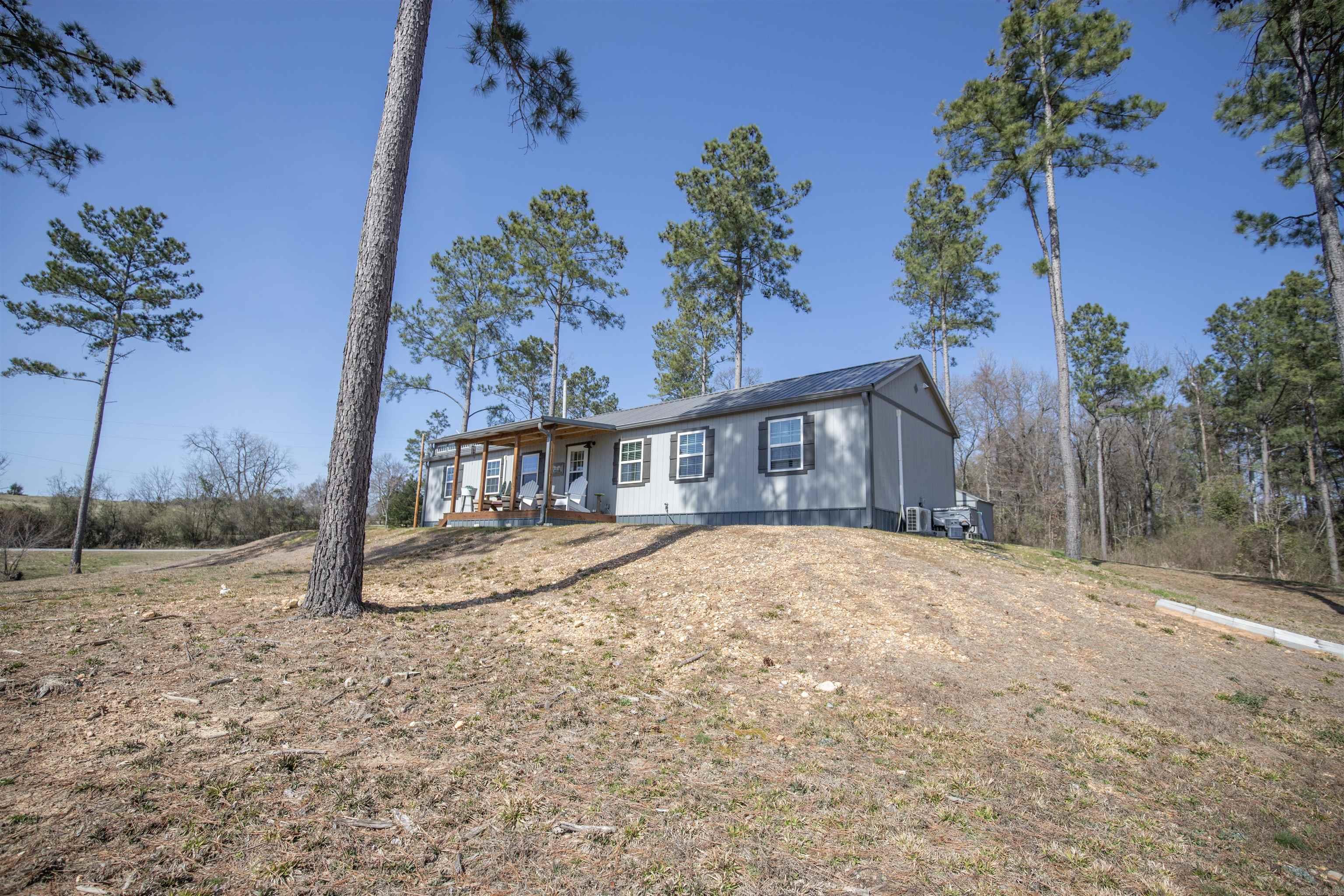 152 Anderson Loop