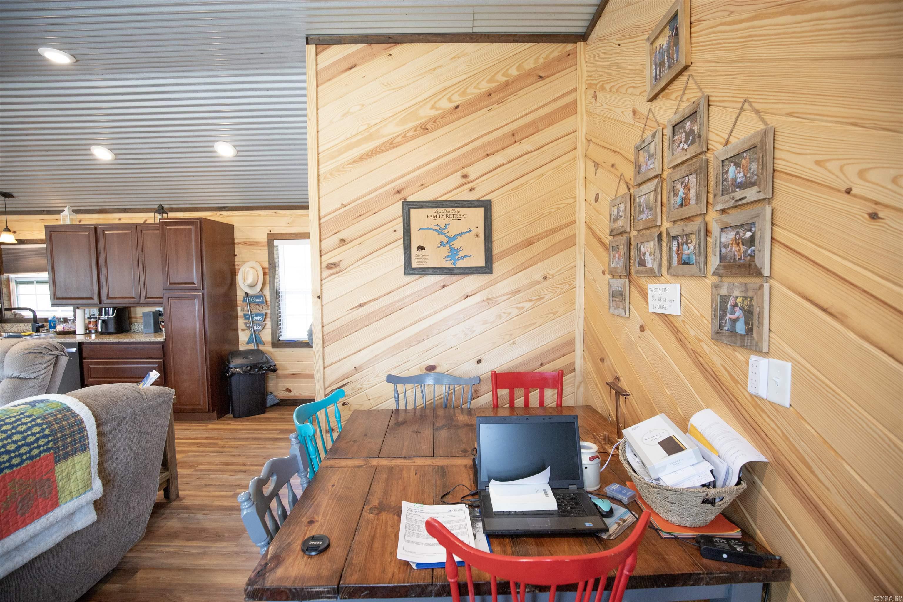 152 Anderson Loop