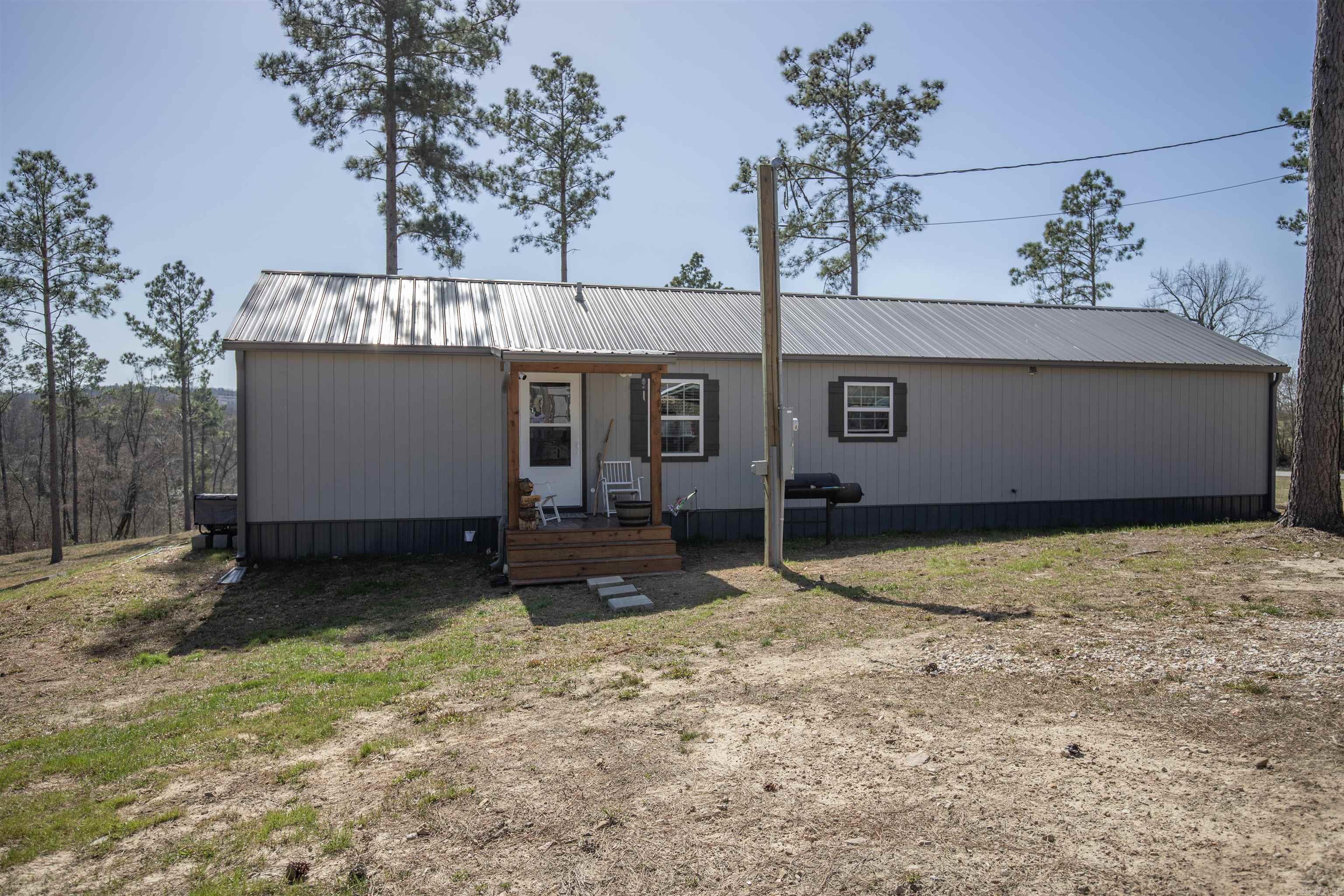152 Anderson Loop