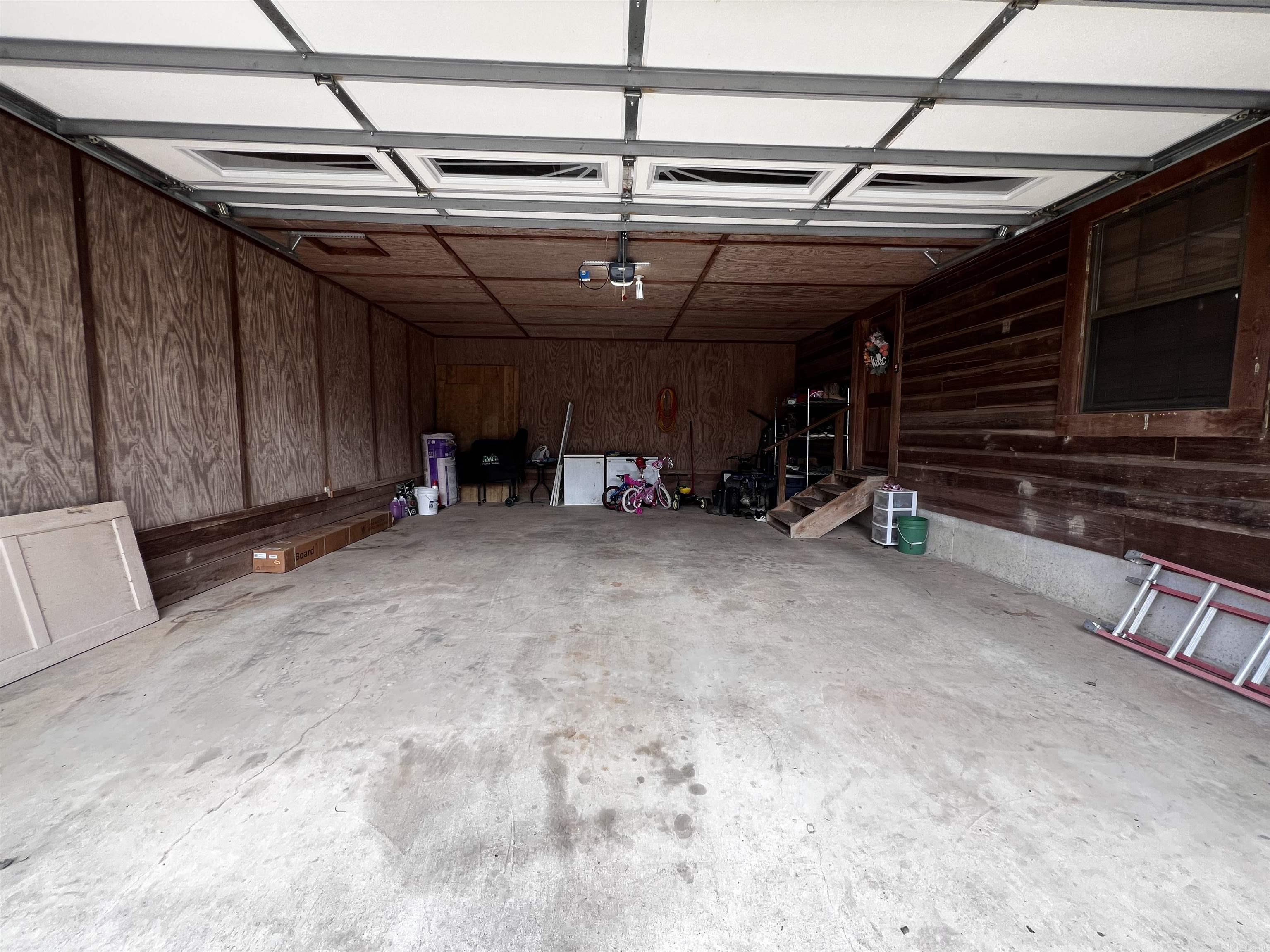 1093 W Hwy 8 Highway