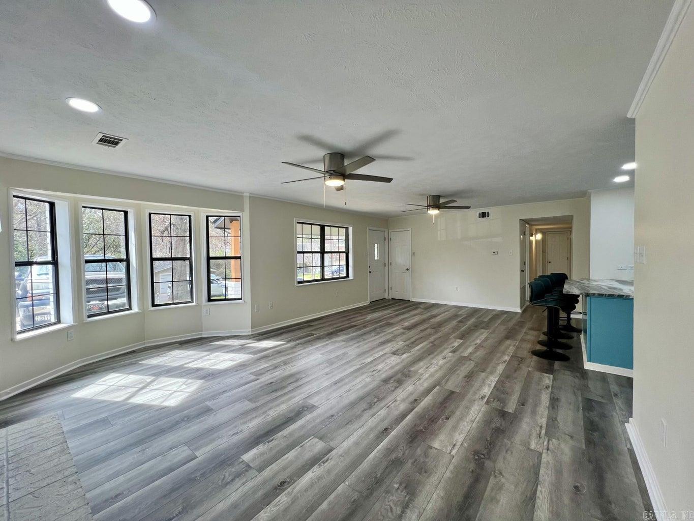 506 W 17TH Street