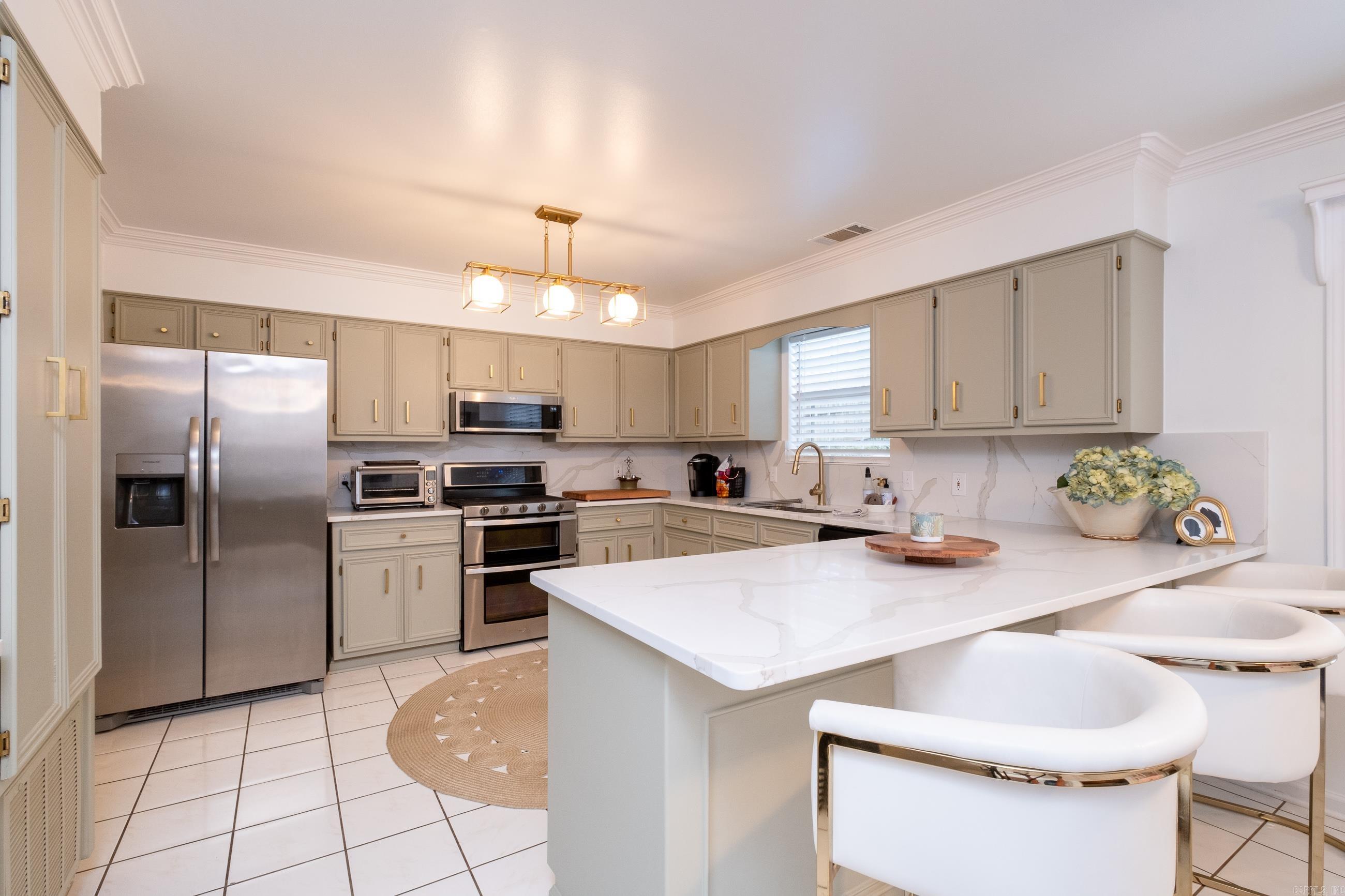 13616 Longtree Drive