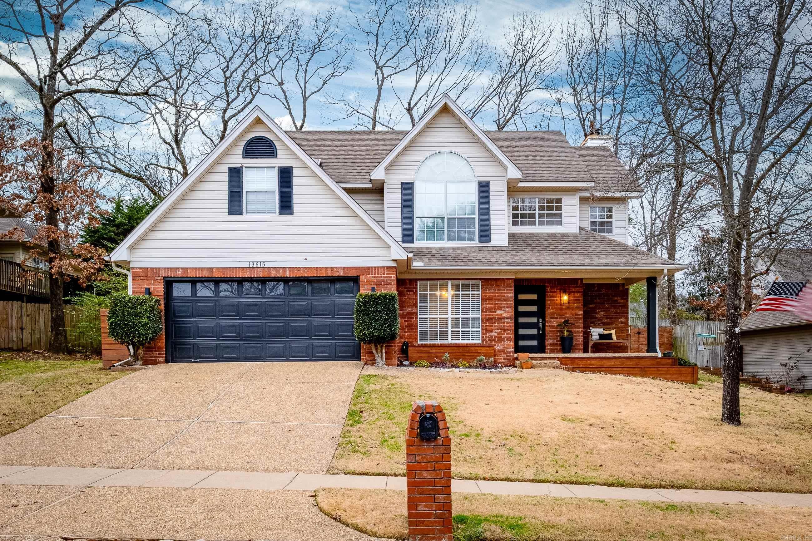 13616 Longtree Drive