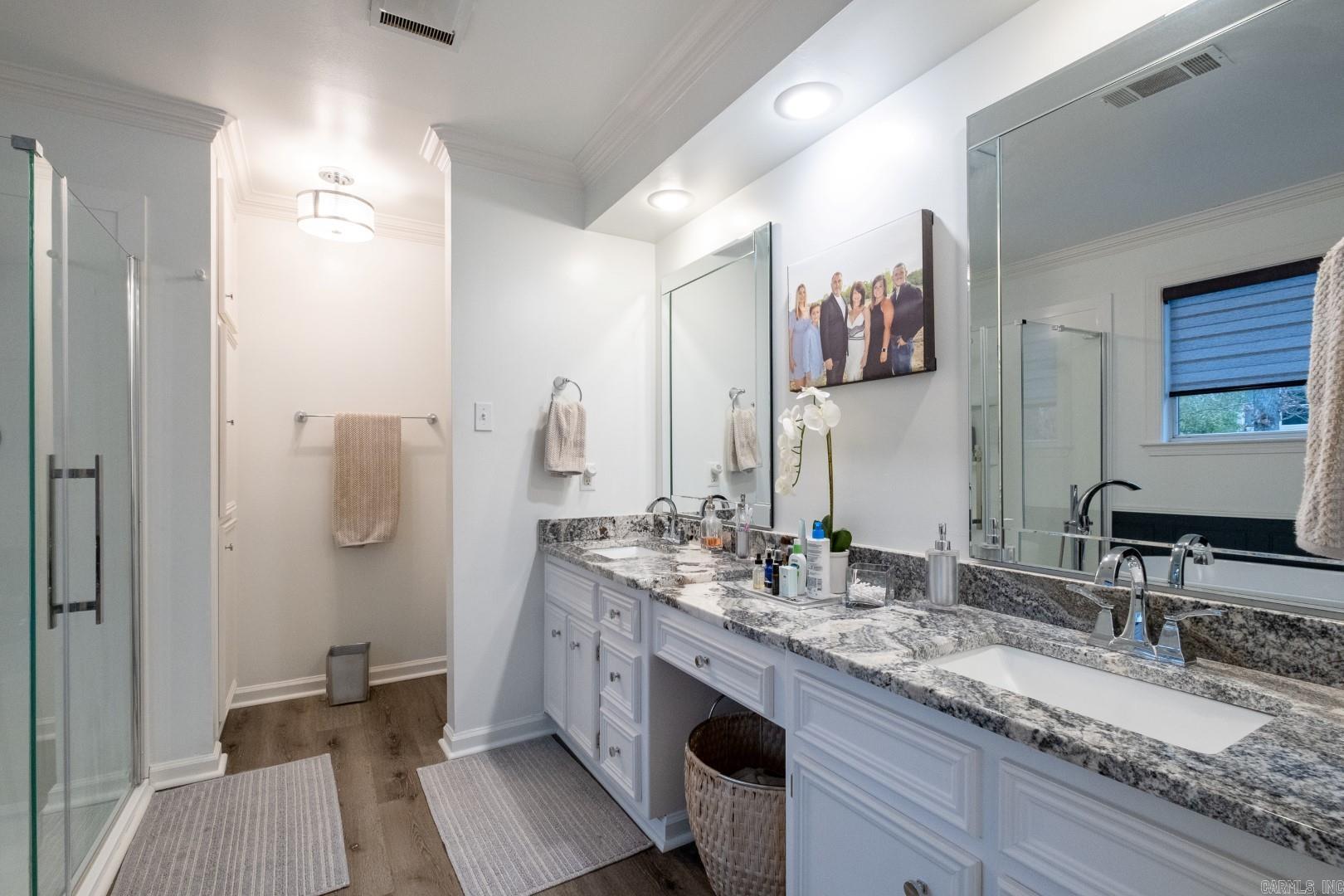 13616 Longtree Drive