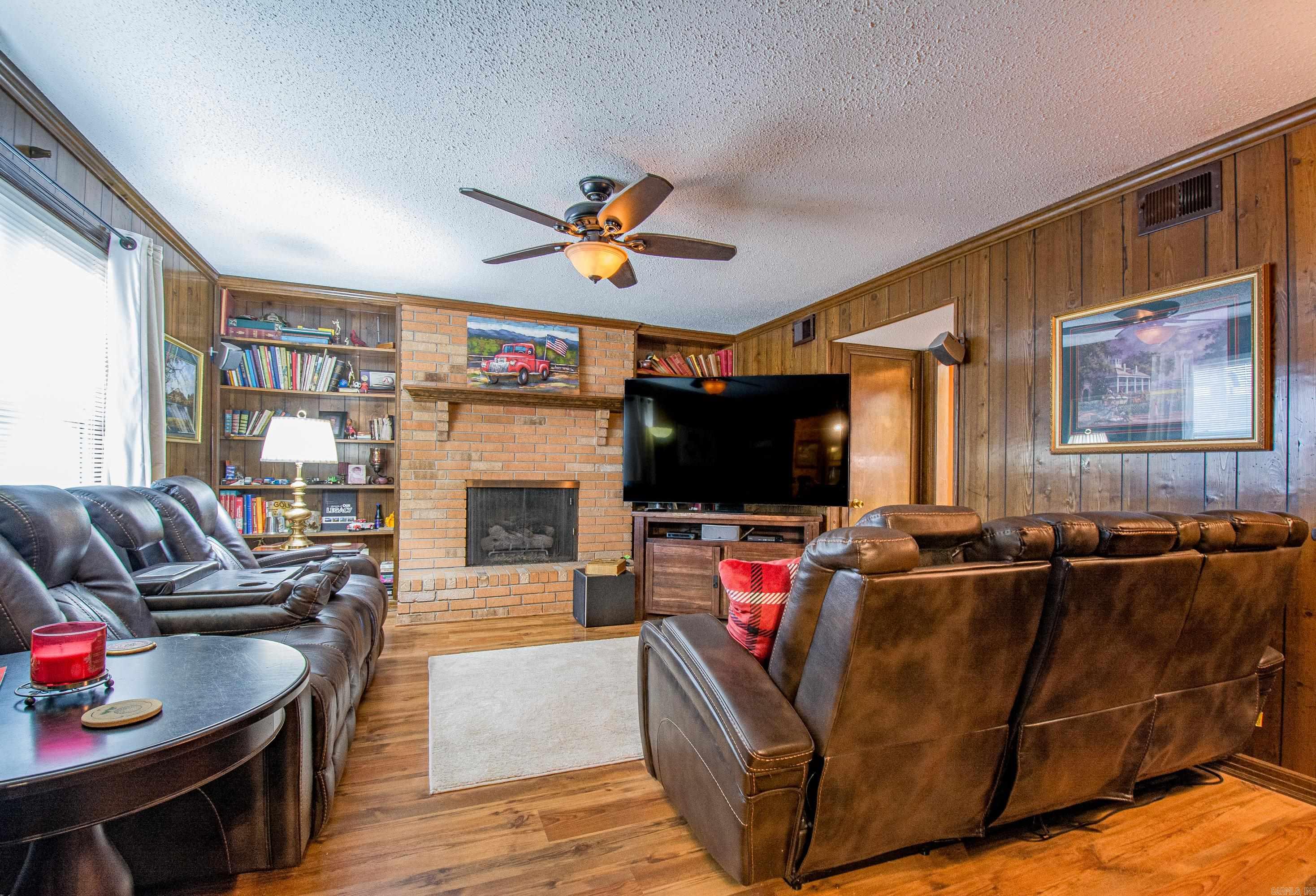4 Gleneagles Court