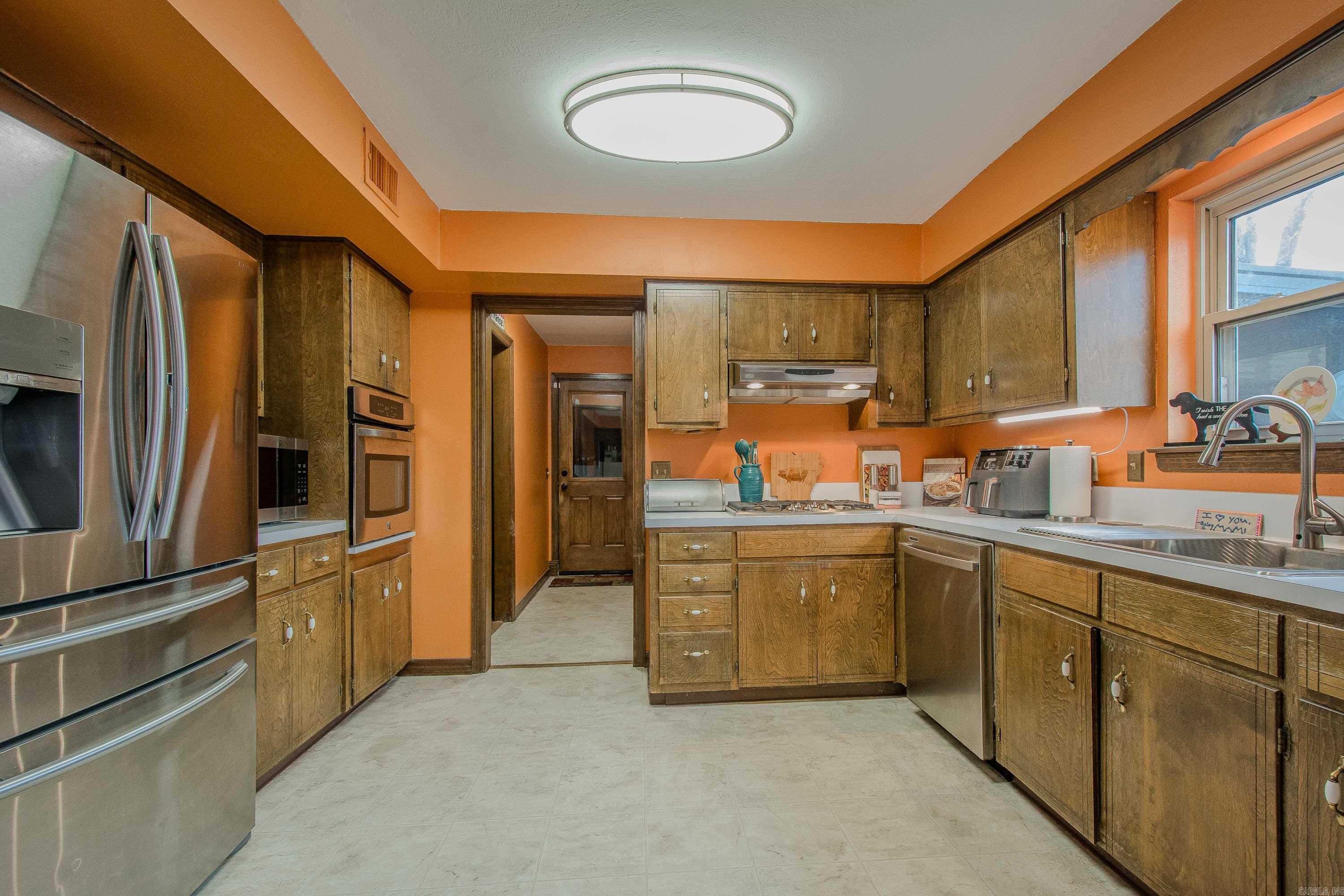 4 Gleneagles Court