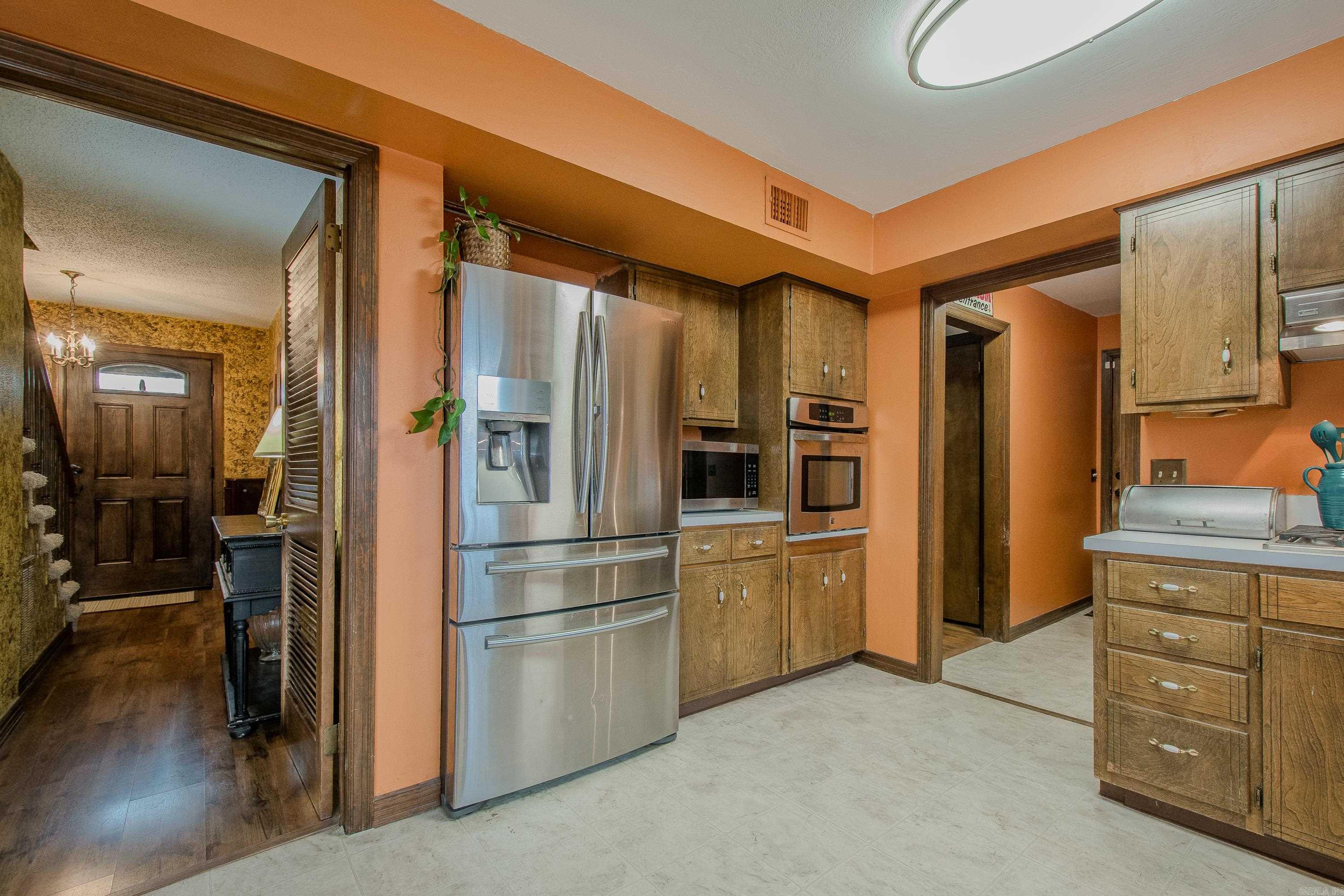 4 Gleneagles Court