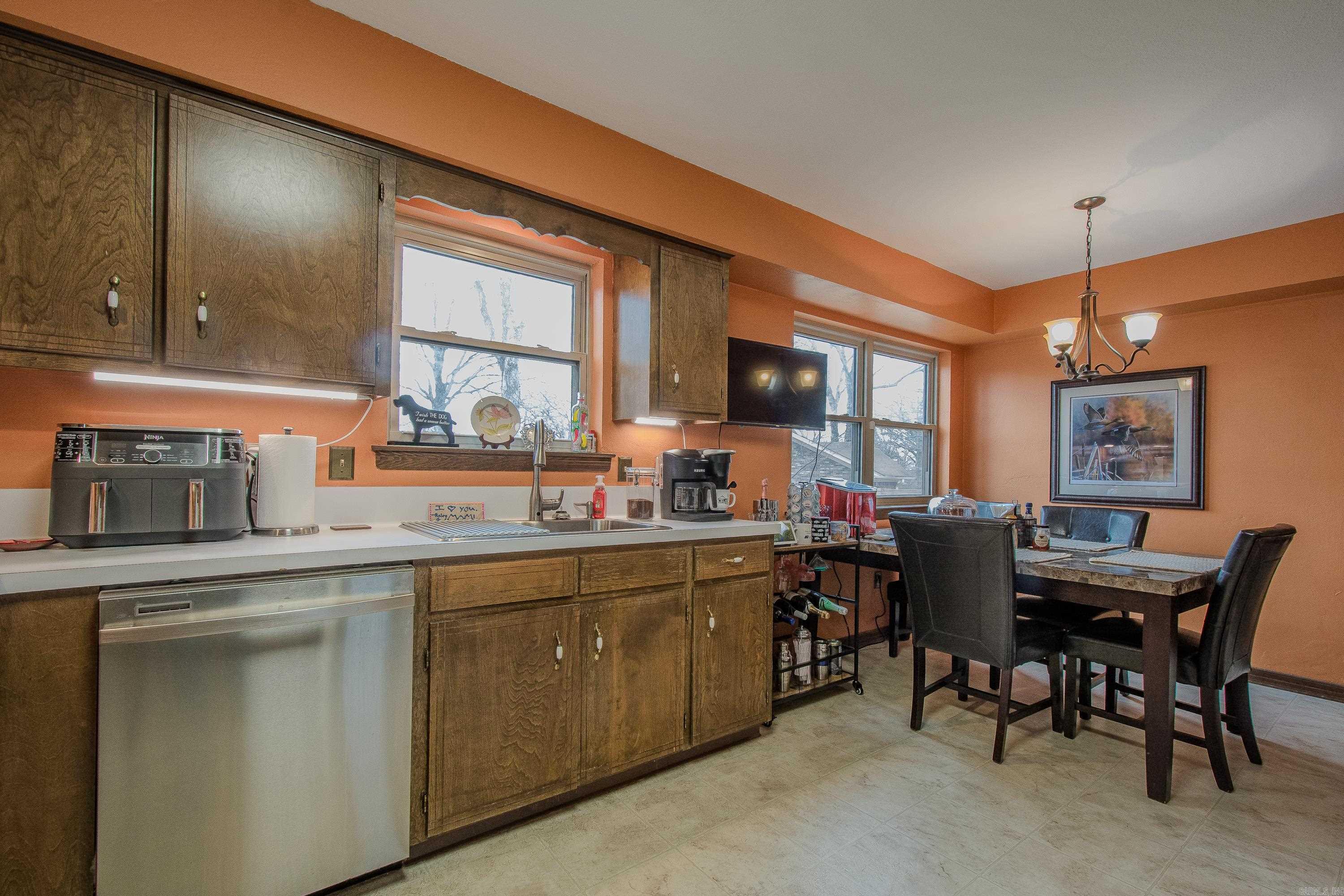 4 Gleneagles Court