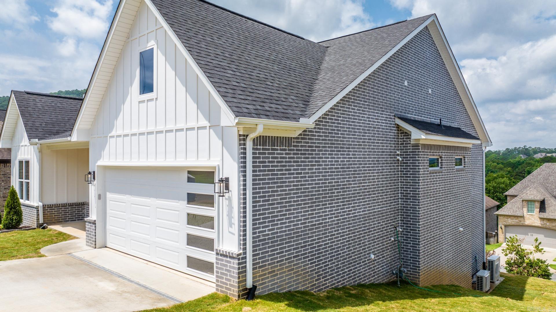 79 Tournay Circle