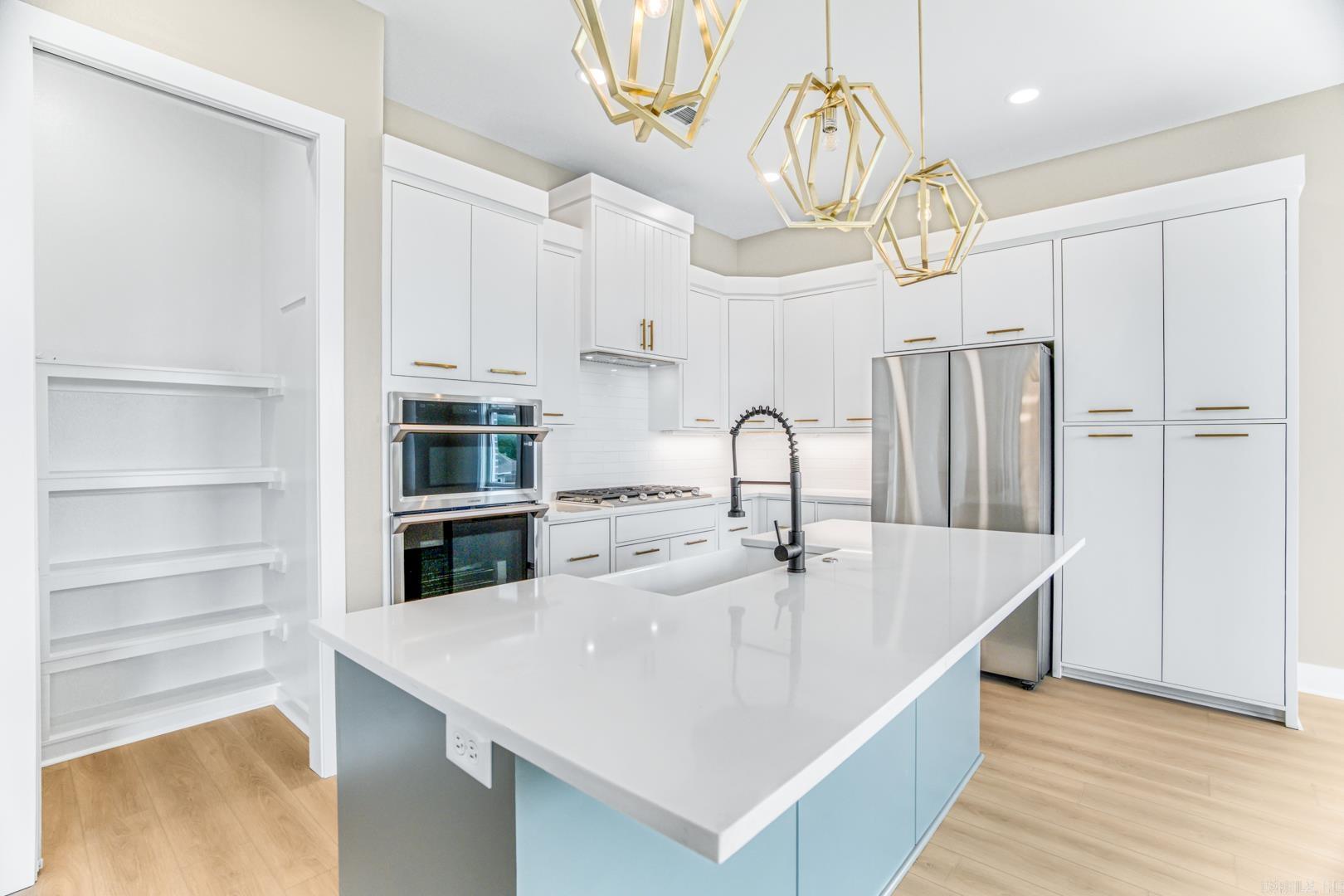 79 Tournay Circle
