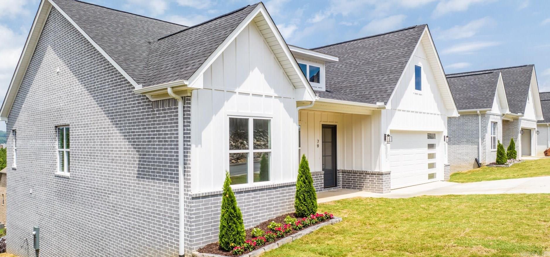 79 Tournay Circle