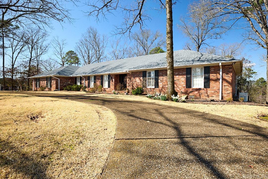 305 Whispering Hills Street