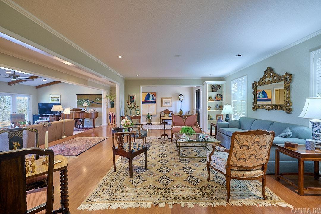 305 Whispering Hills Street