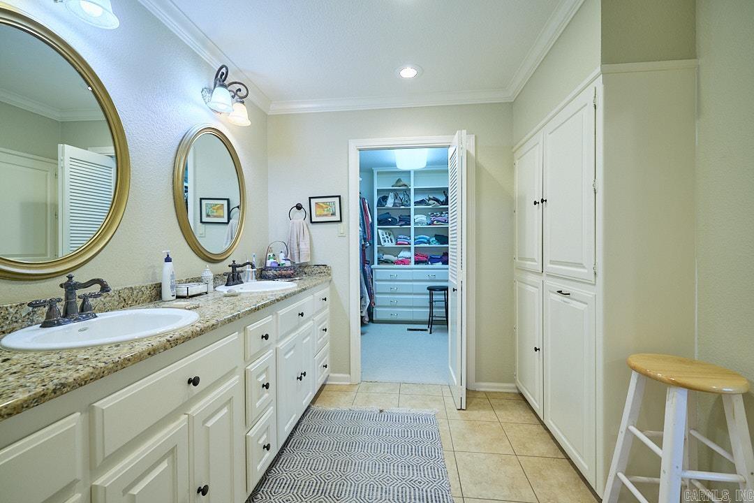 305 Whispering Hills Street