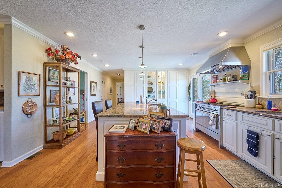 305 Whispering Hills Street