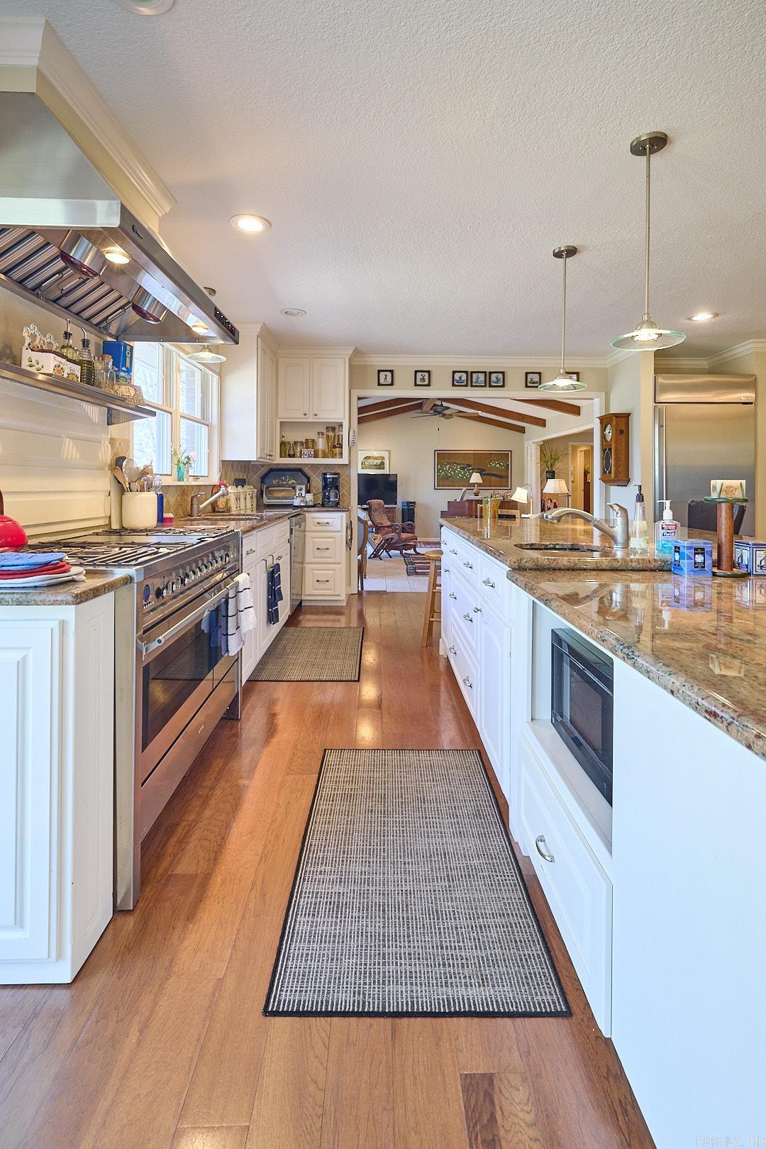 305 Whispering Hills Street