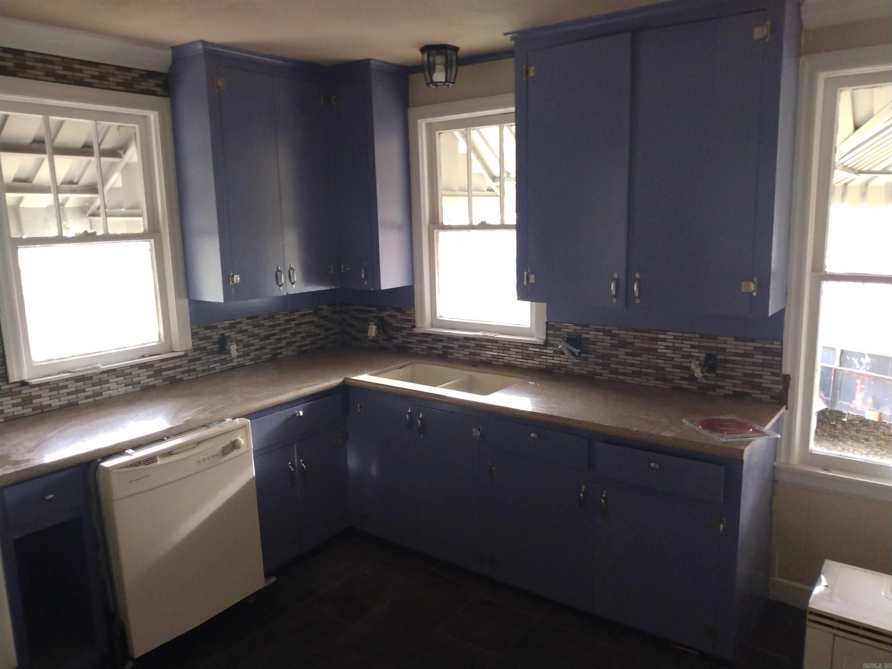 4801 Atkins