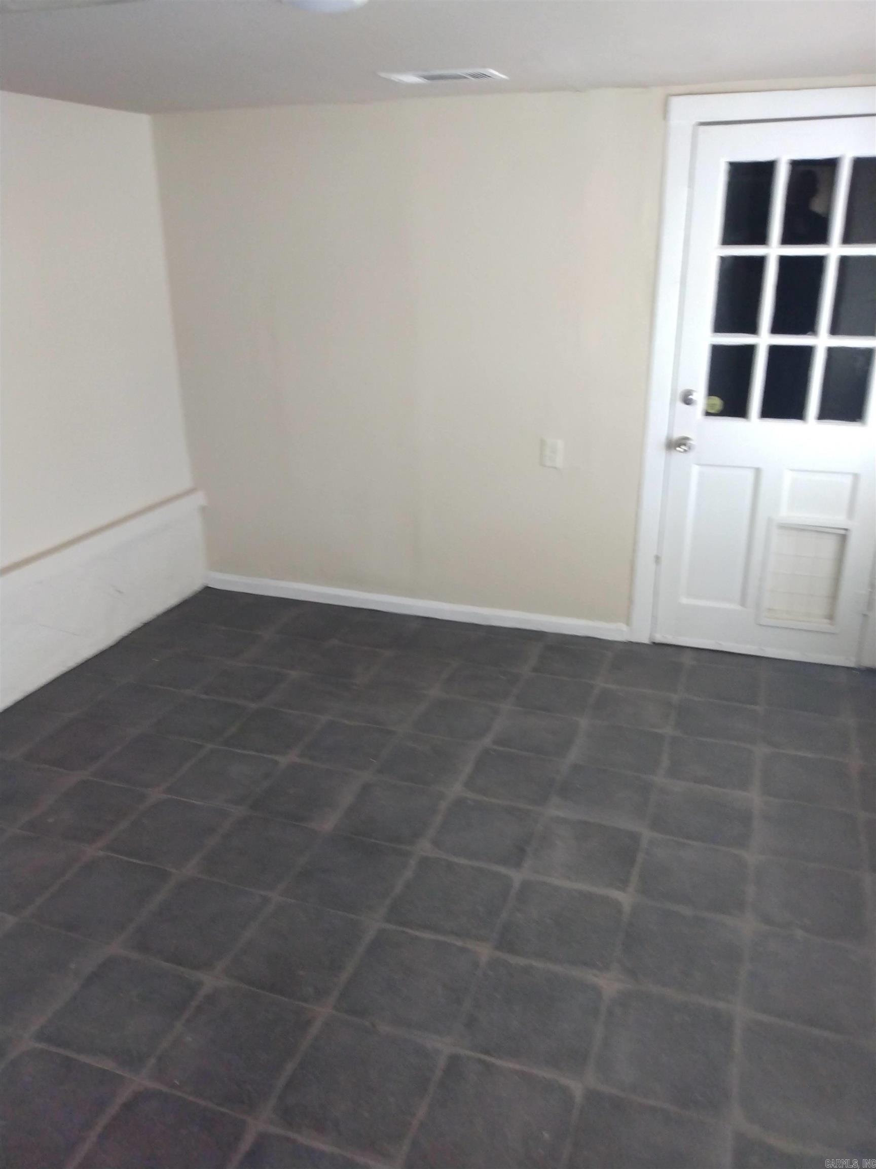 4801 Atkins