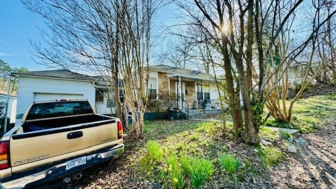 203 Logan Loop