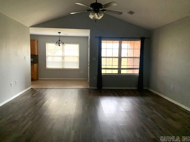 18 Bartlett Lane