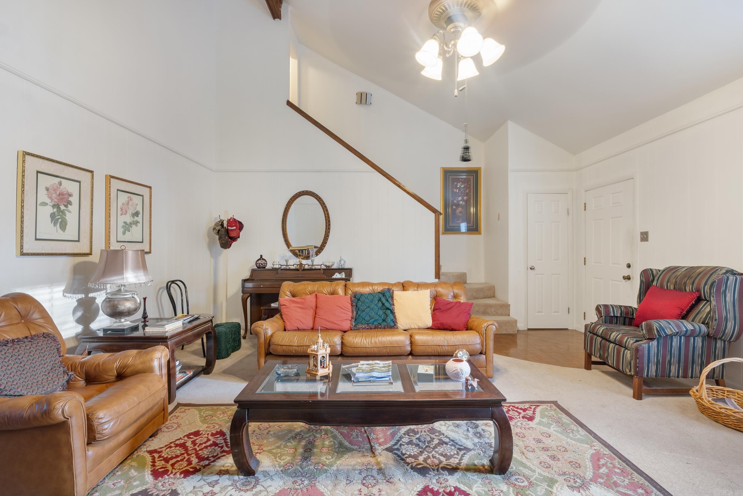 8 Valley View Drive