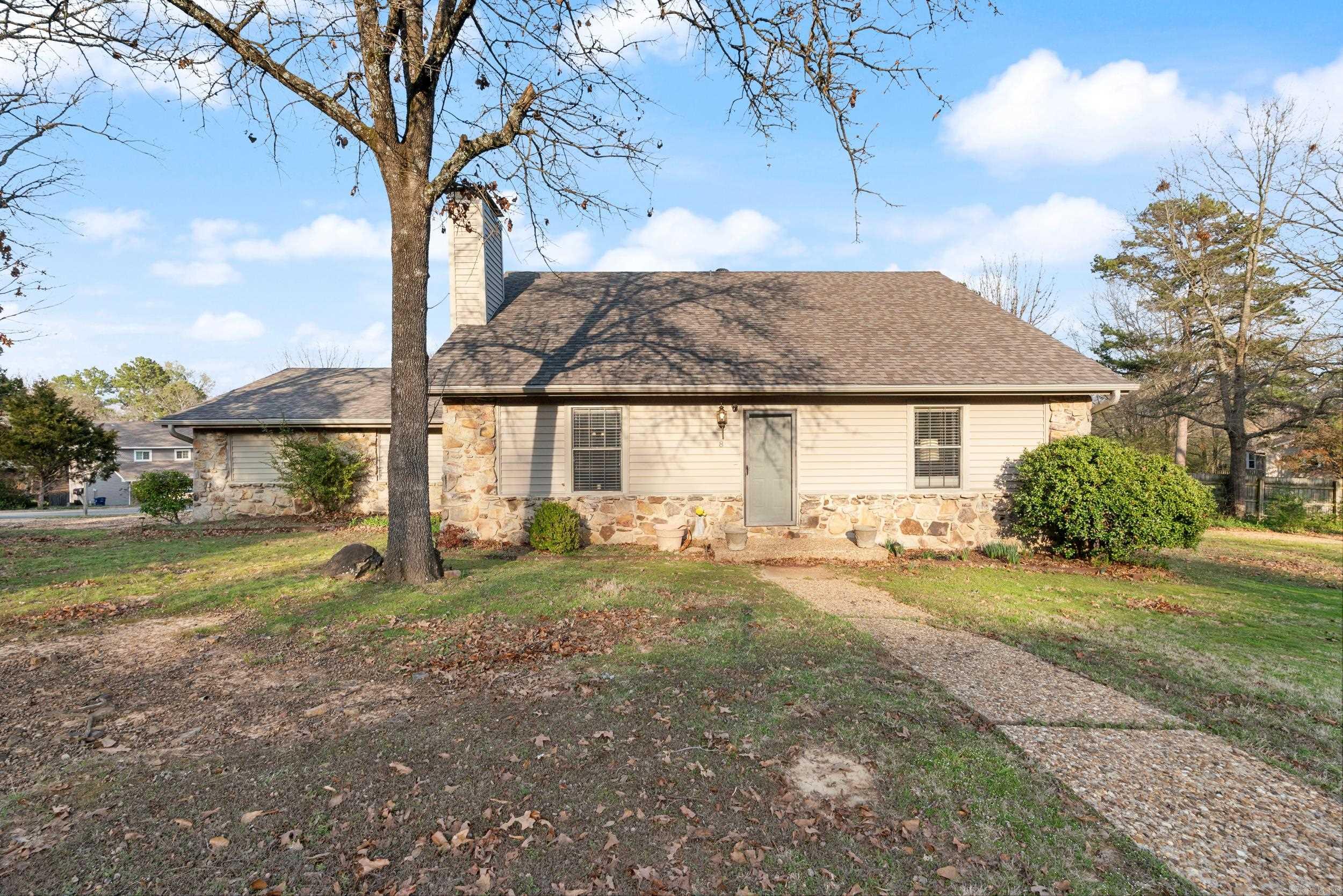 8 Valley View Drive