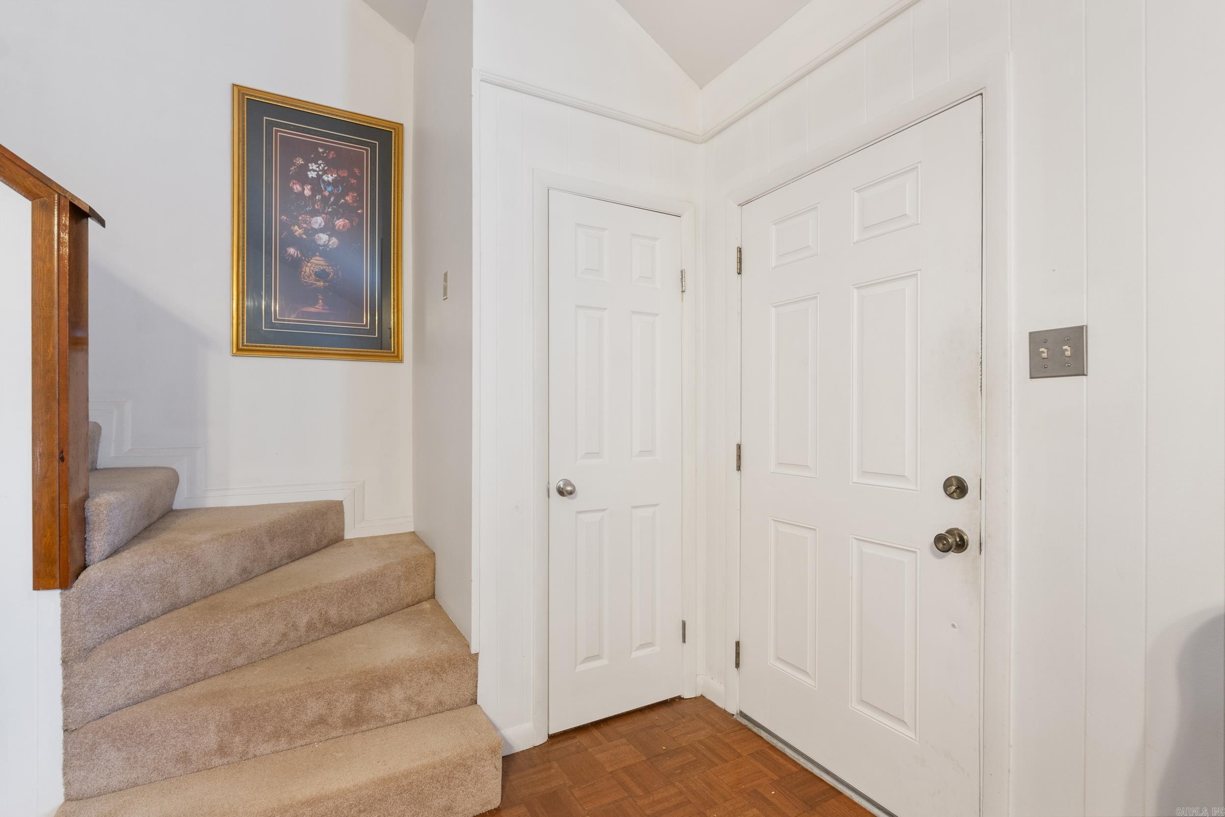 8 Valley View Drive