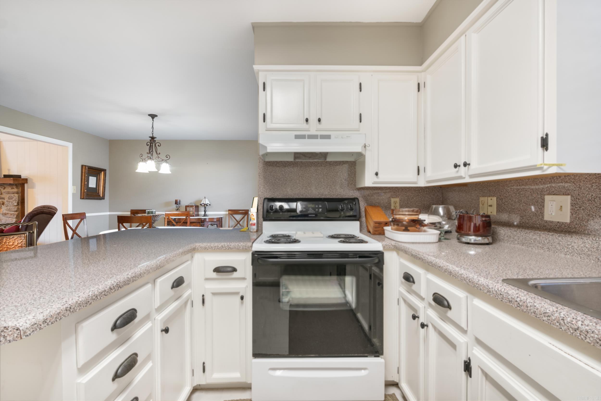 8 Valley View Drive