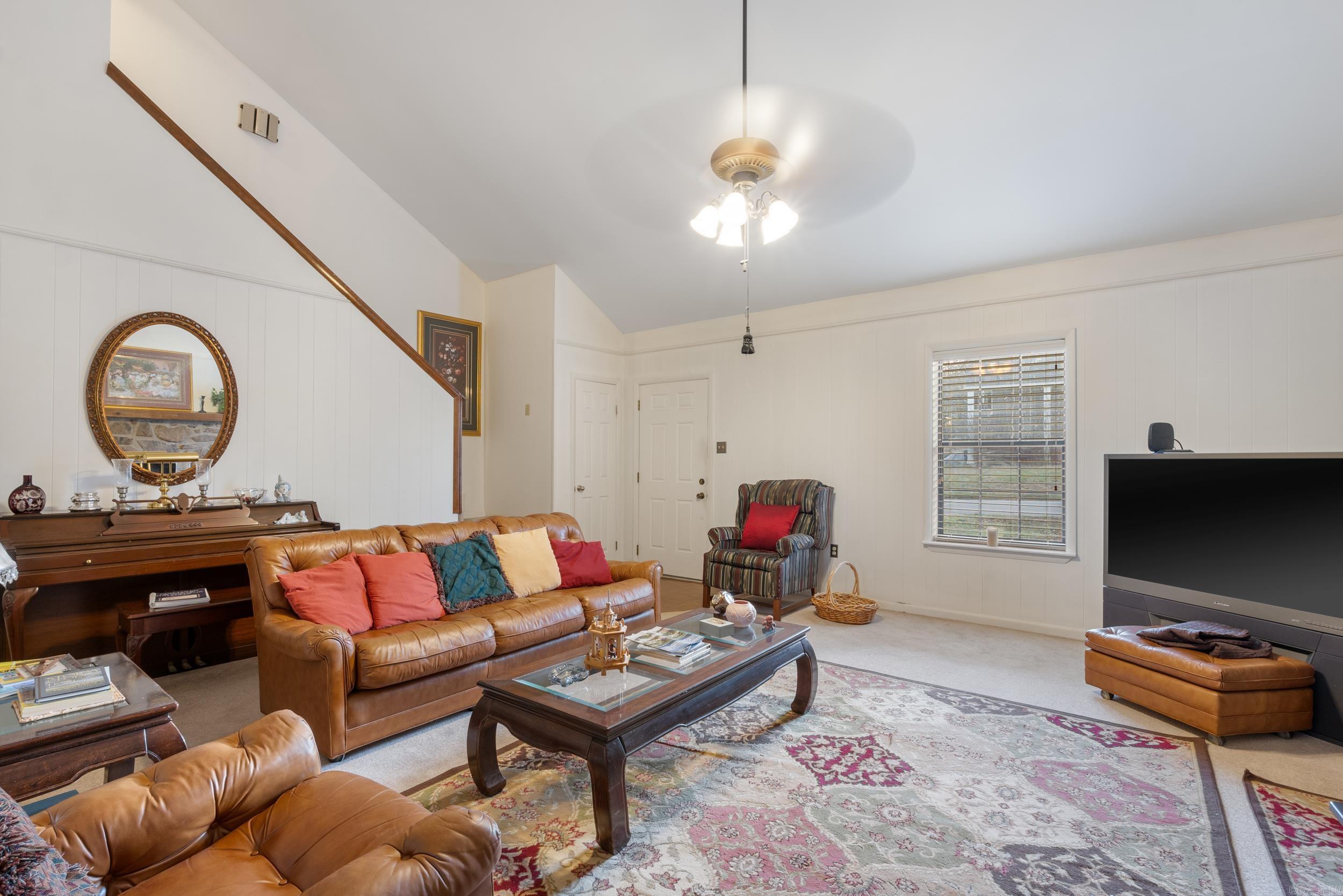 8 Valley View Drive