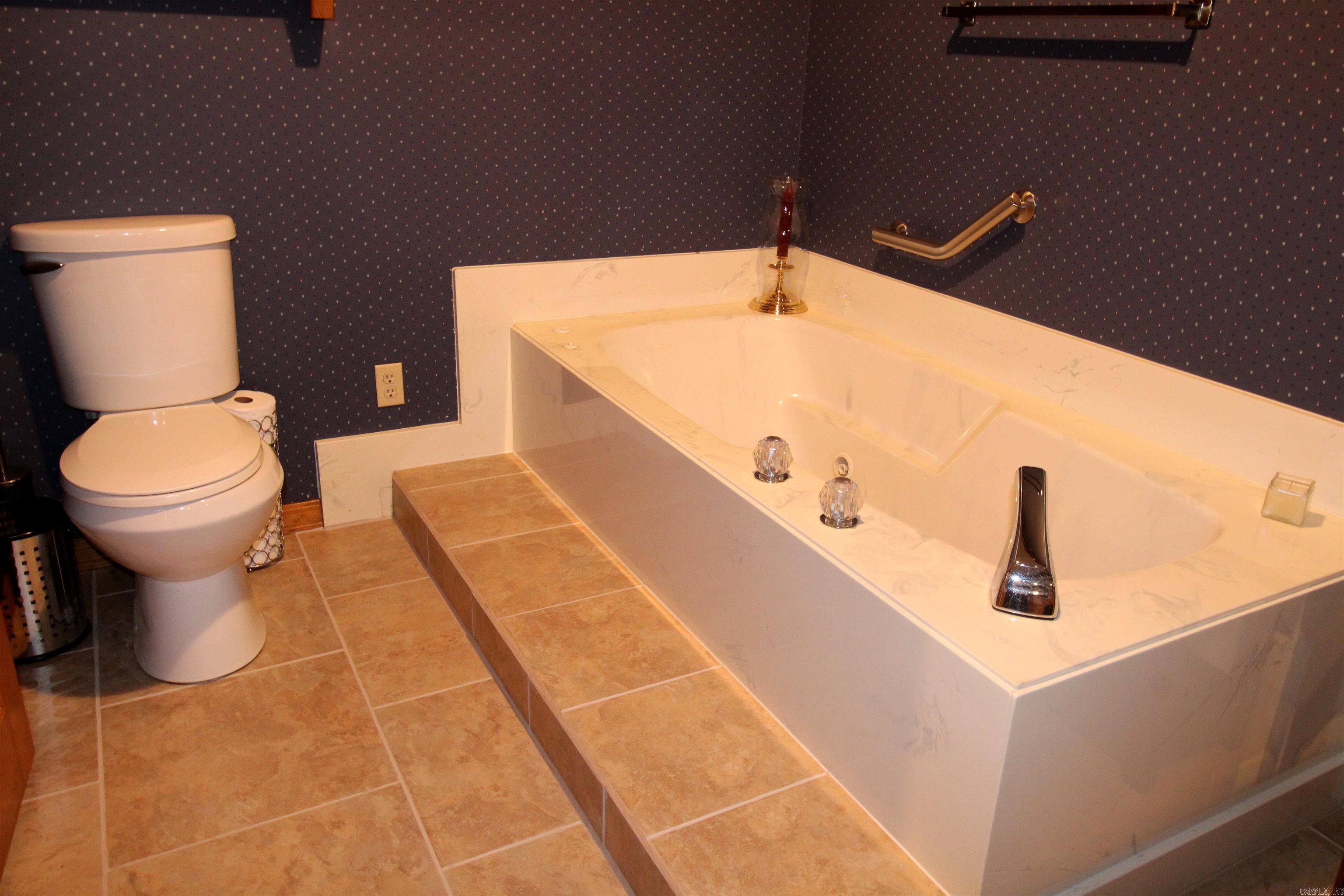 302 North Park Drive